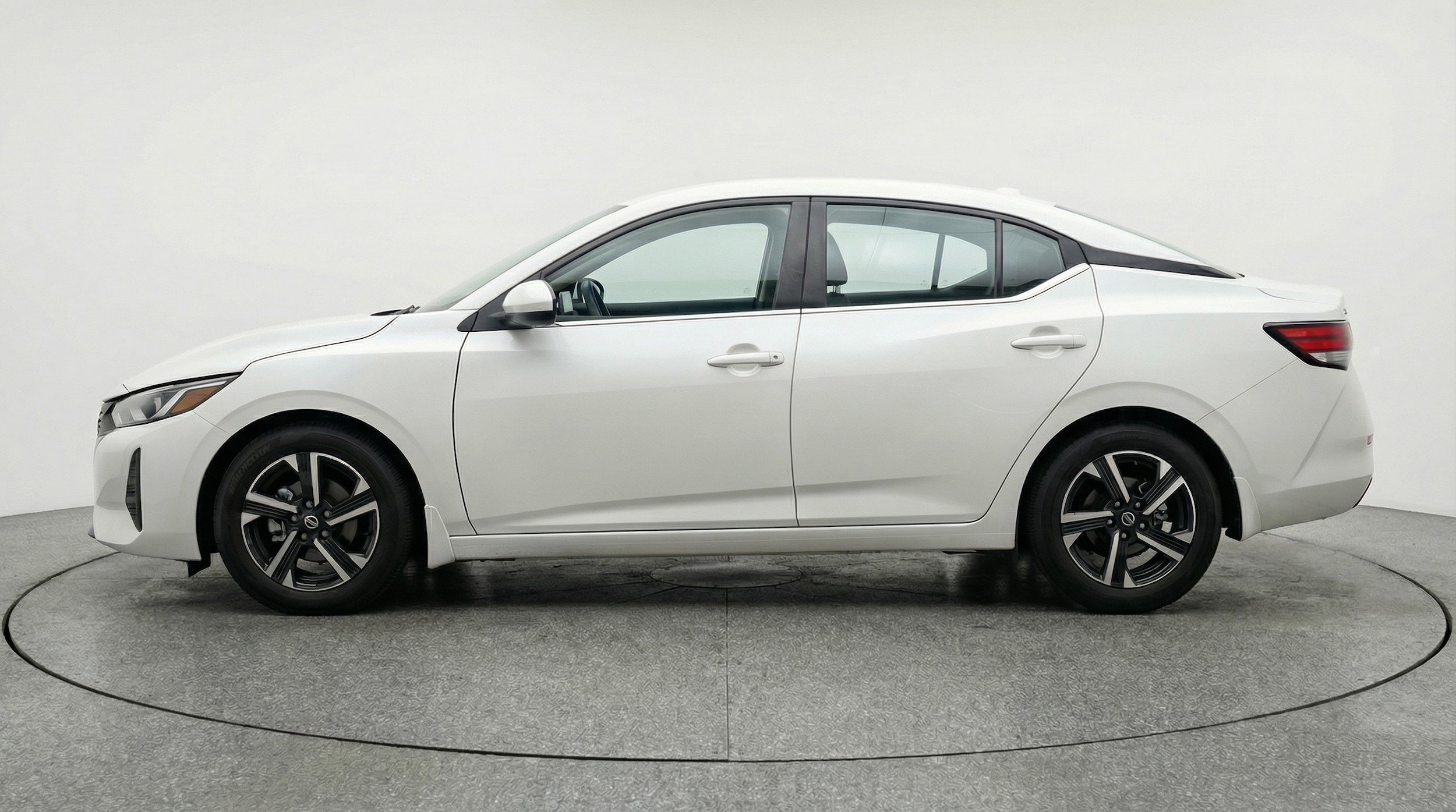 Thumbnail: 2025 Nissan Sentra - 5