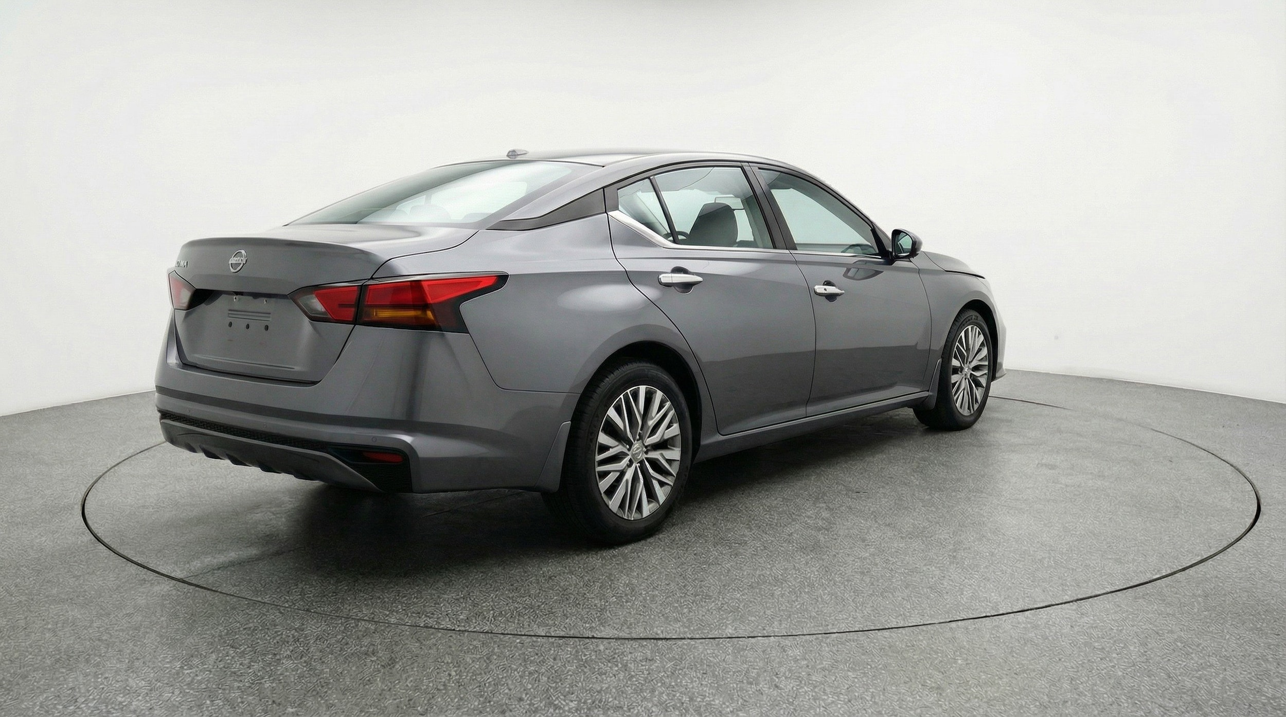 Thumbnail: 2025 Nissan Altima - 9