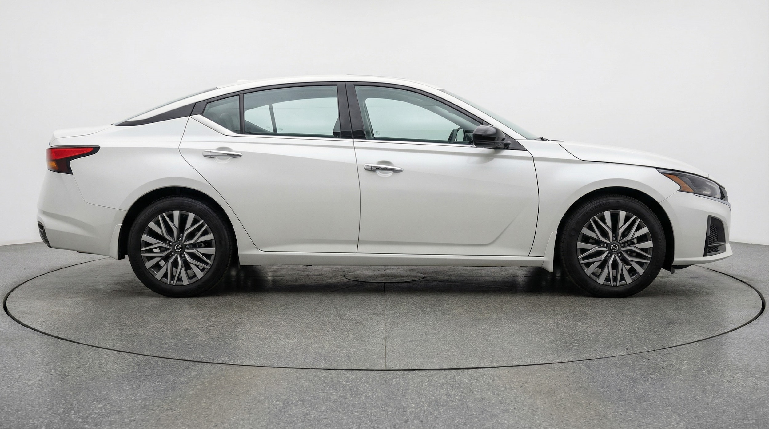 Thumbnail: 2025 Nissan Altima - 8