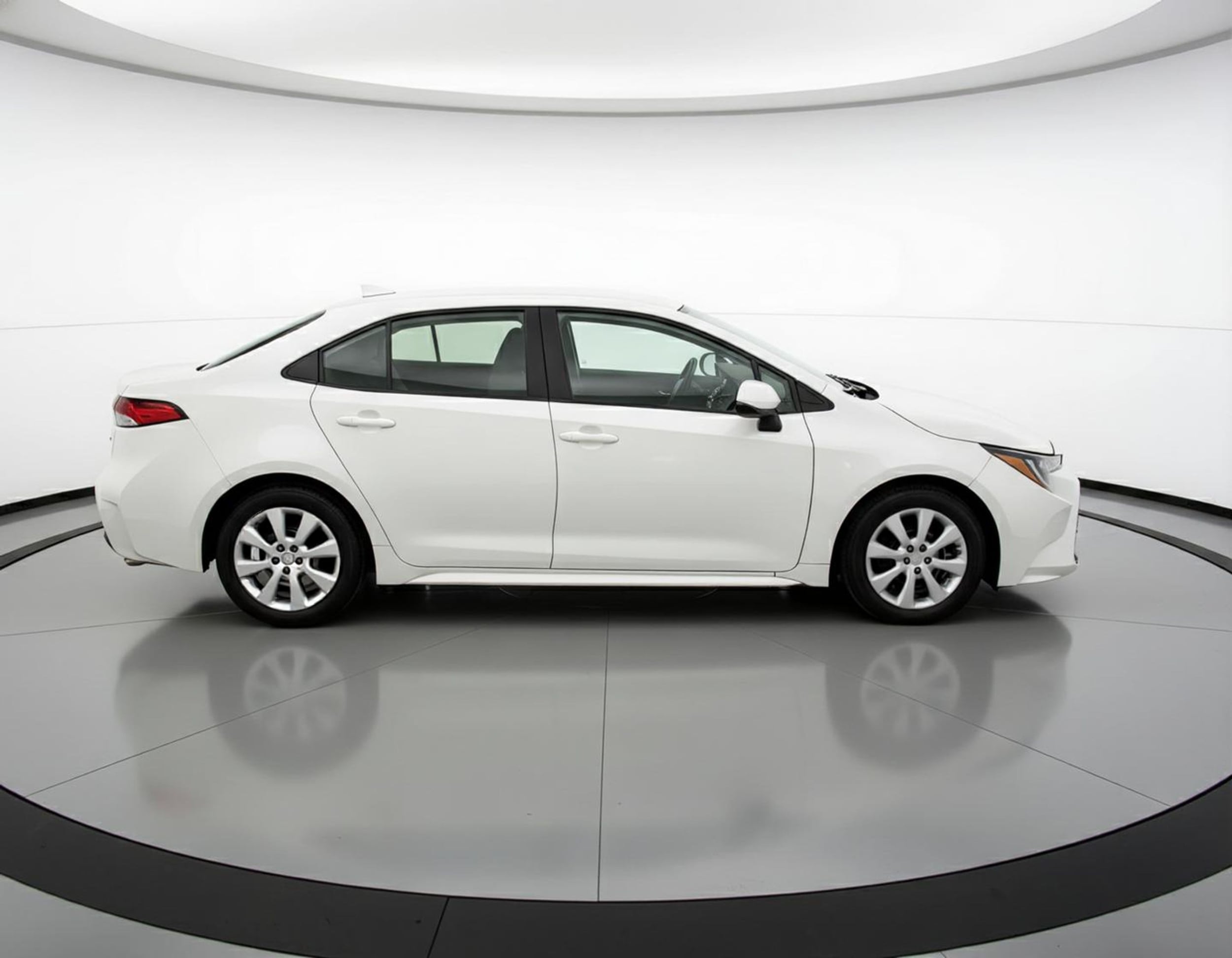 Thumbnail: 2025 Toyota Corolla - 8