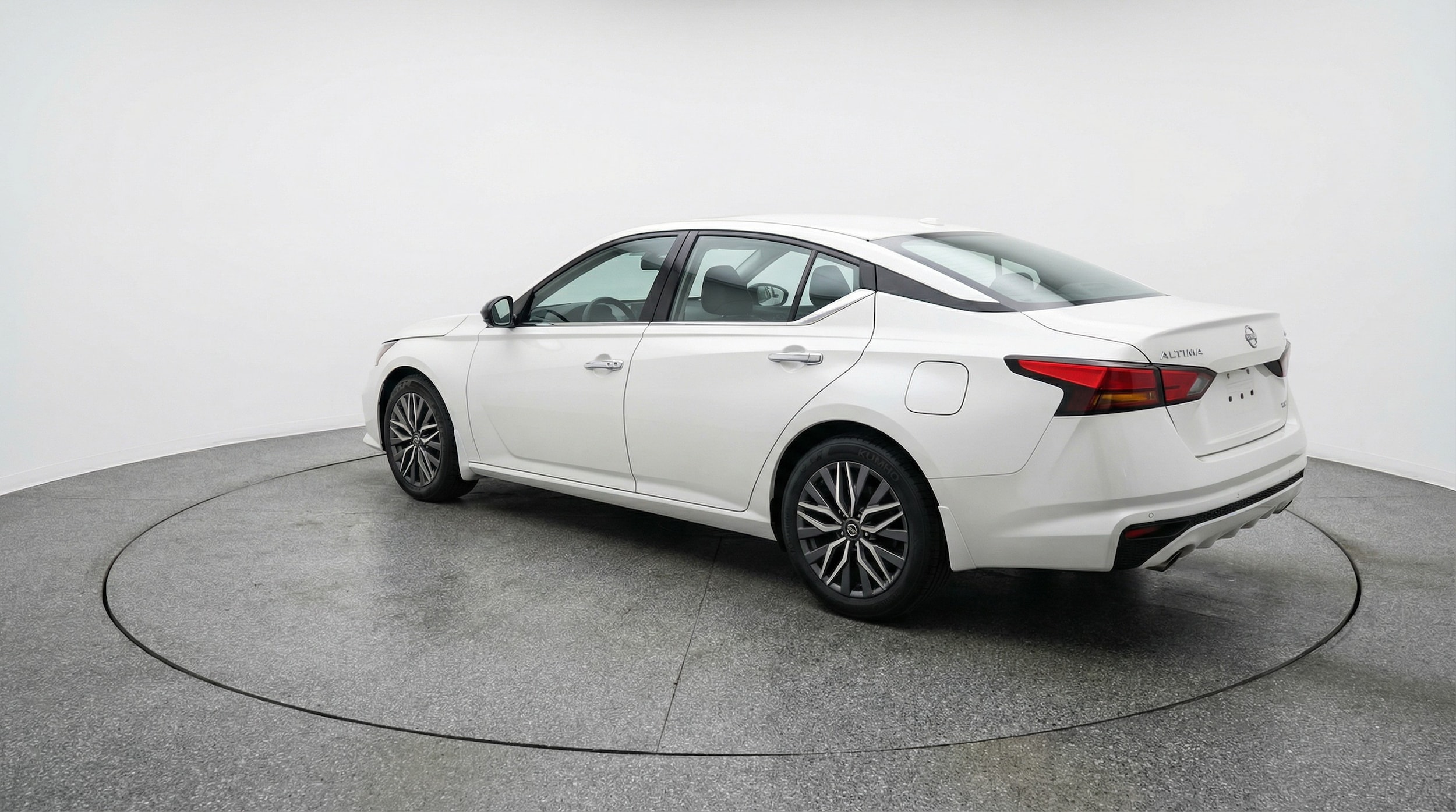 Thumbnail: 2025 Nissan Altima - 5