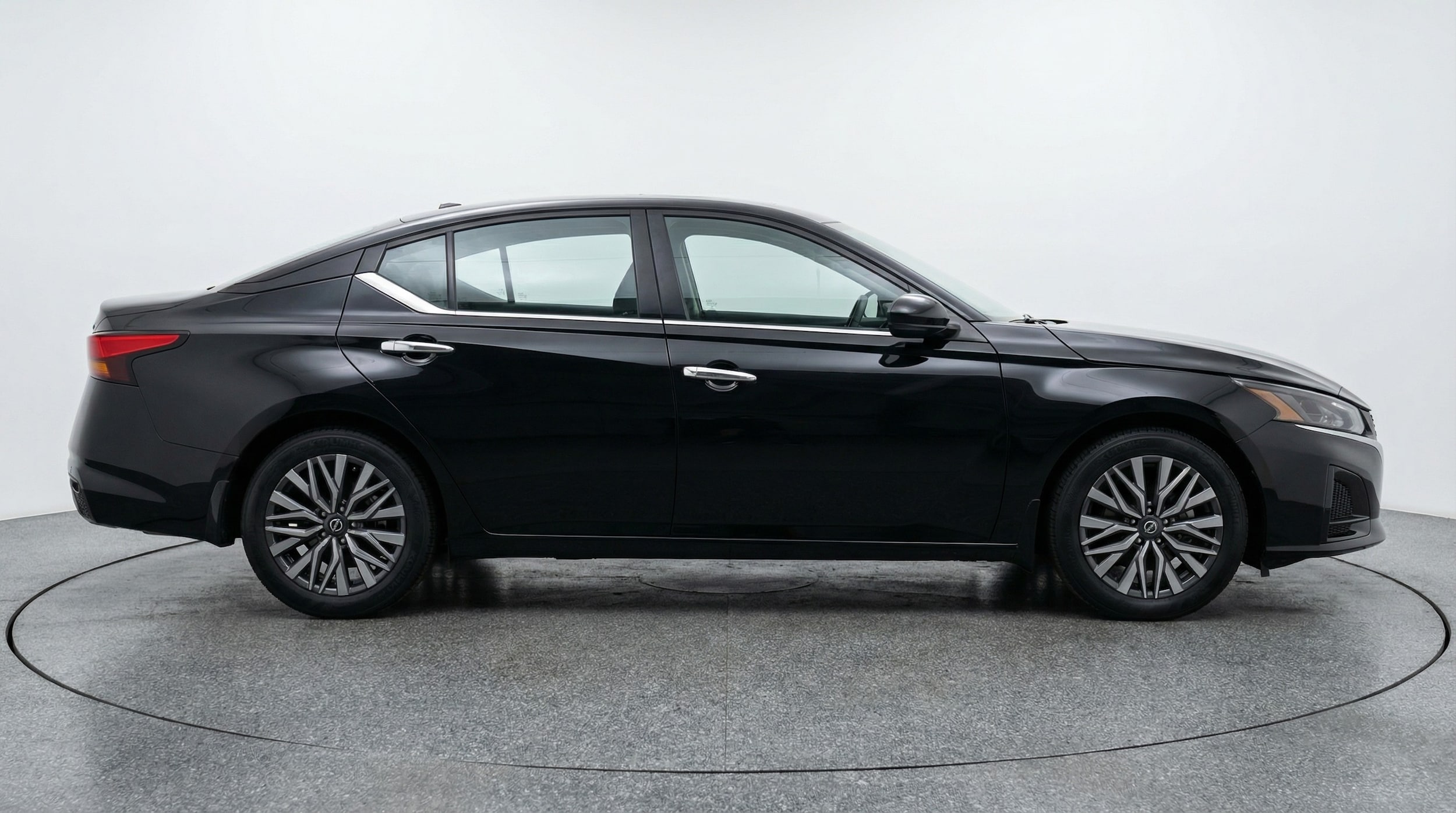 Thumbnail: 2025 Nissan Altima - 8