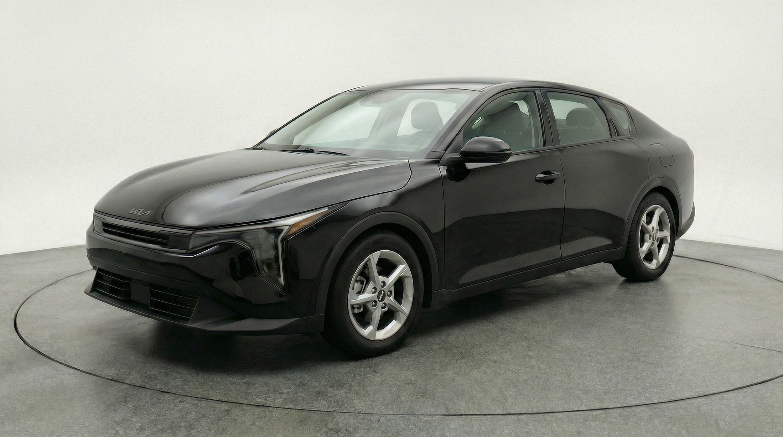 Thumbnail: 2025 Kia K4 - 3