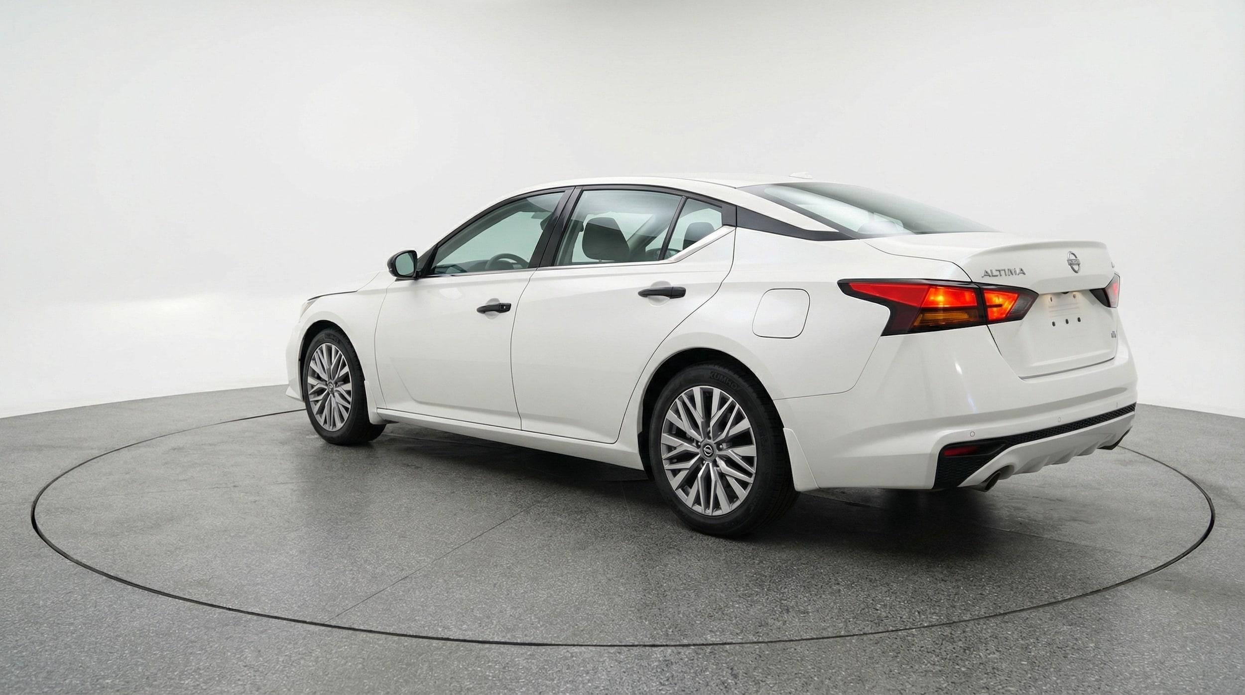 Thumbnail: 2025 Nissan Altima - 5