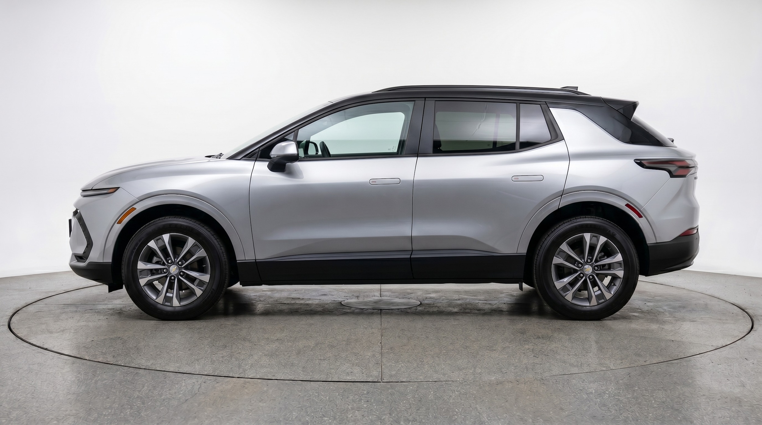 Thumbnail: 2025 Chevrolet Equinox - 4