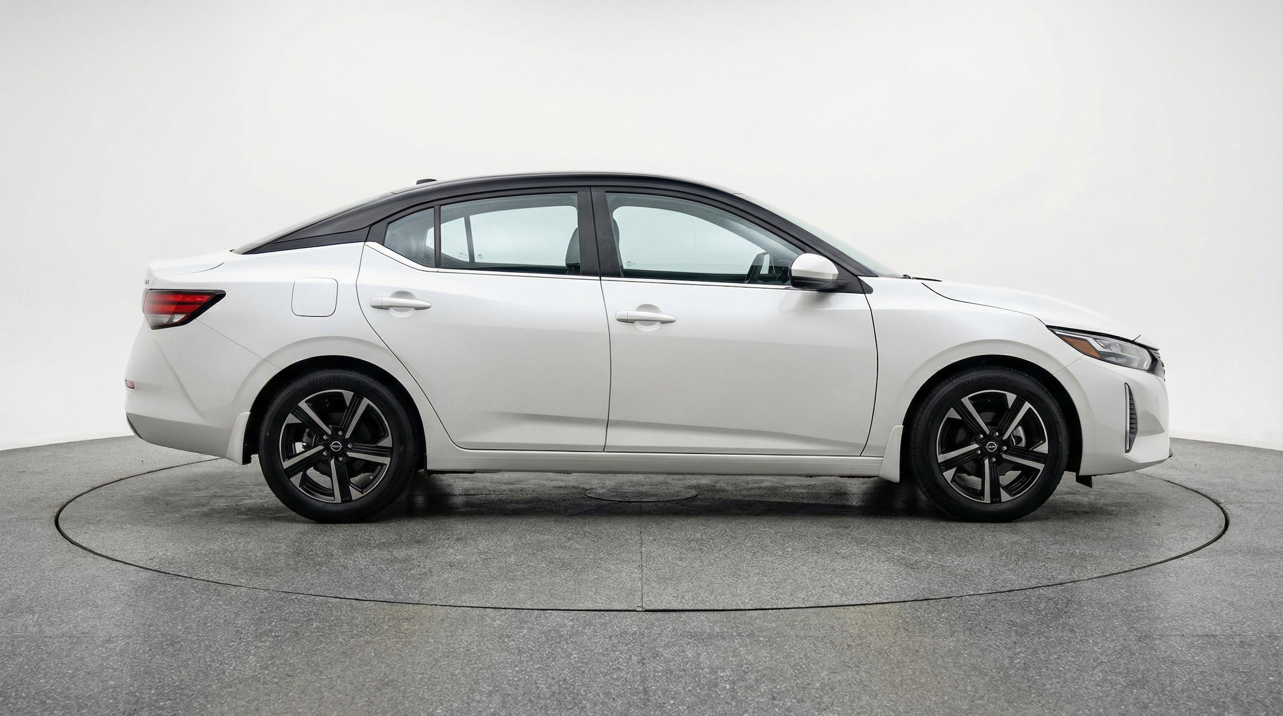 Thumbnail: 2025 Nissan Sentra - 11