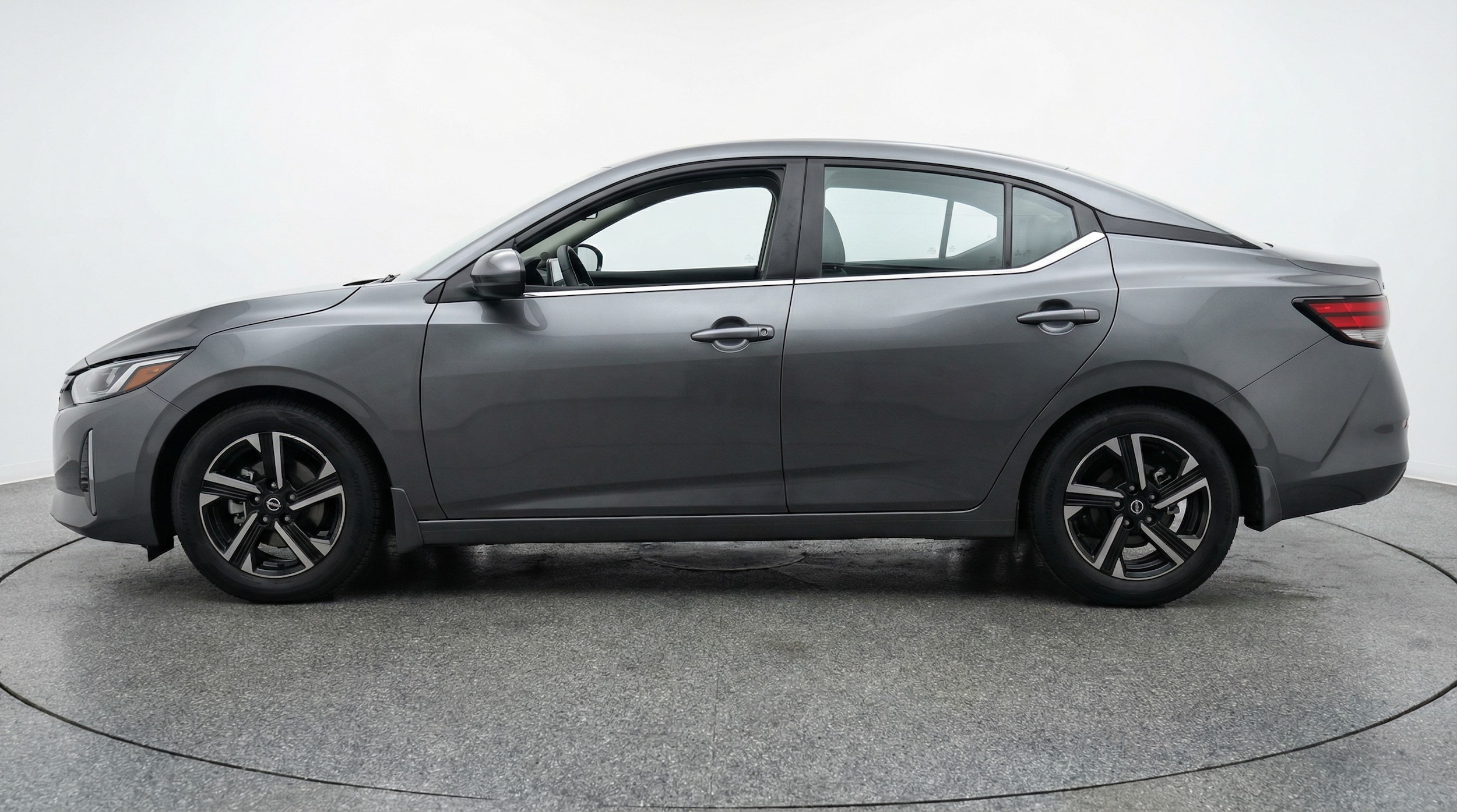 Thumbnail: 2025 Nissan Sentra - 4