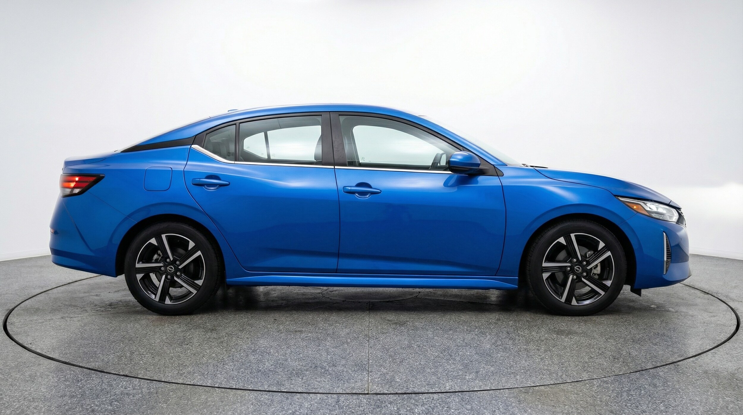 Thumbnail: 2025 Nissan Sentra - 8