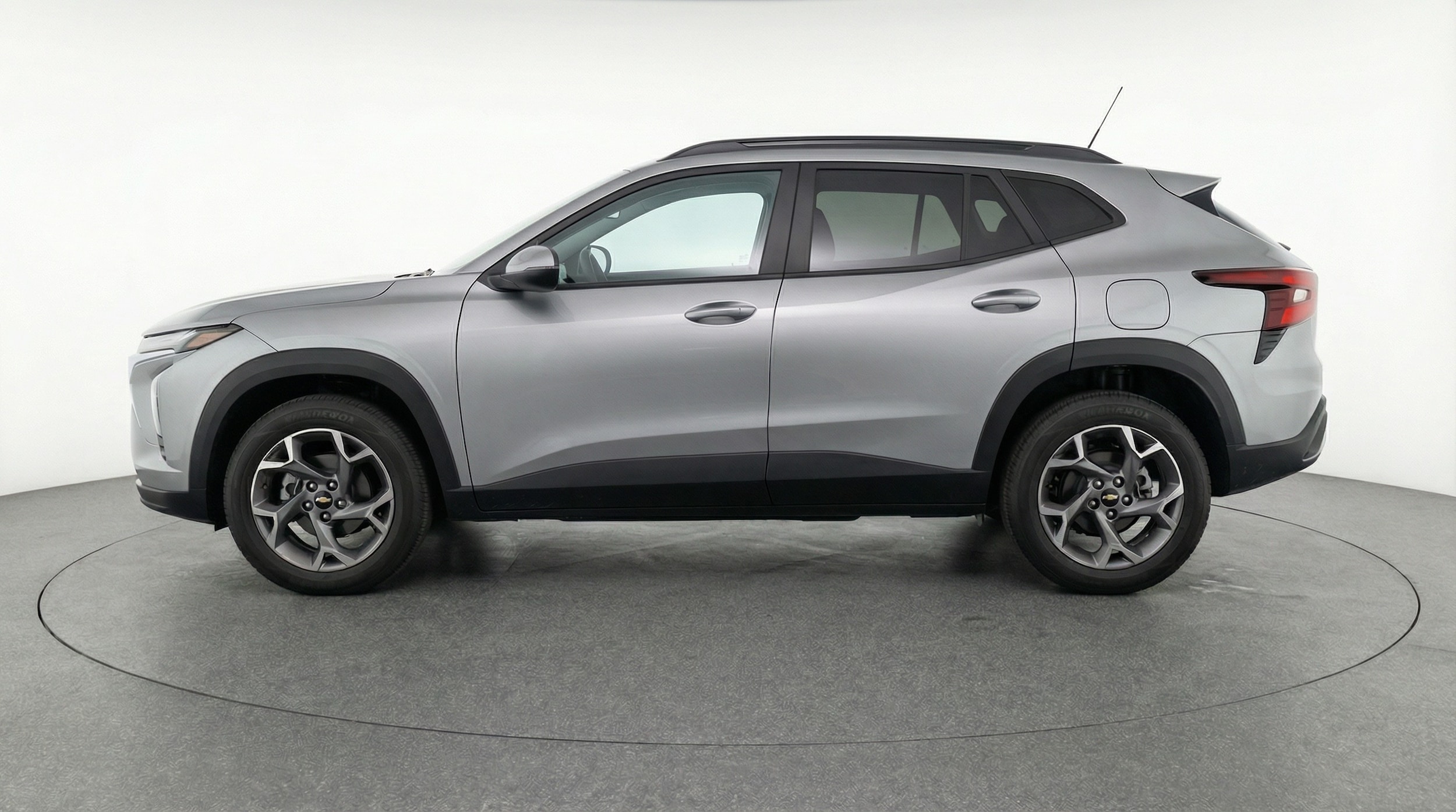 Thumbnail: 2025 Chevrolet Trax - 4