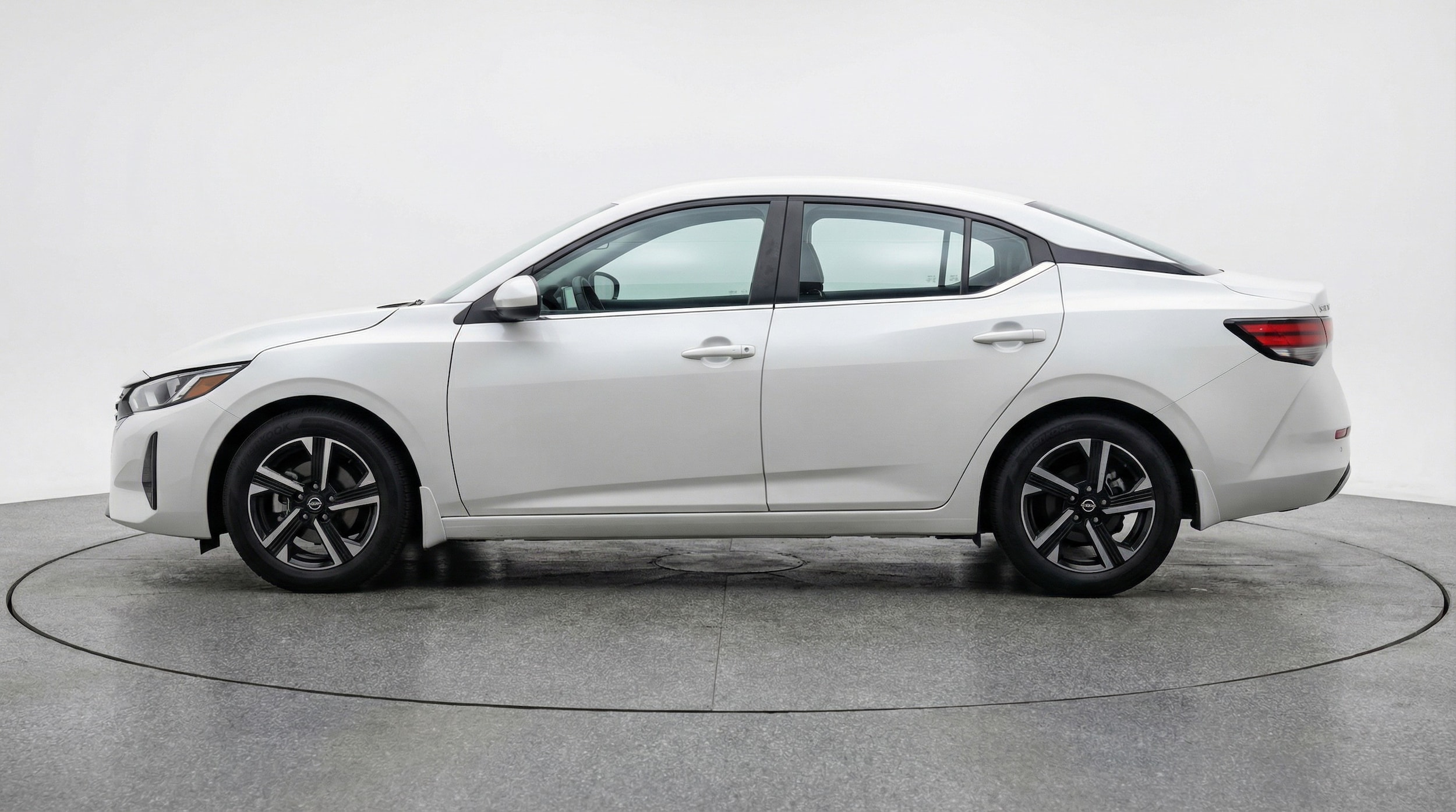 Thumbnail: 2025 Nissan Sentra - 4