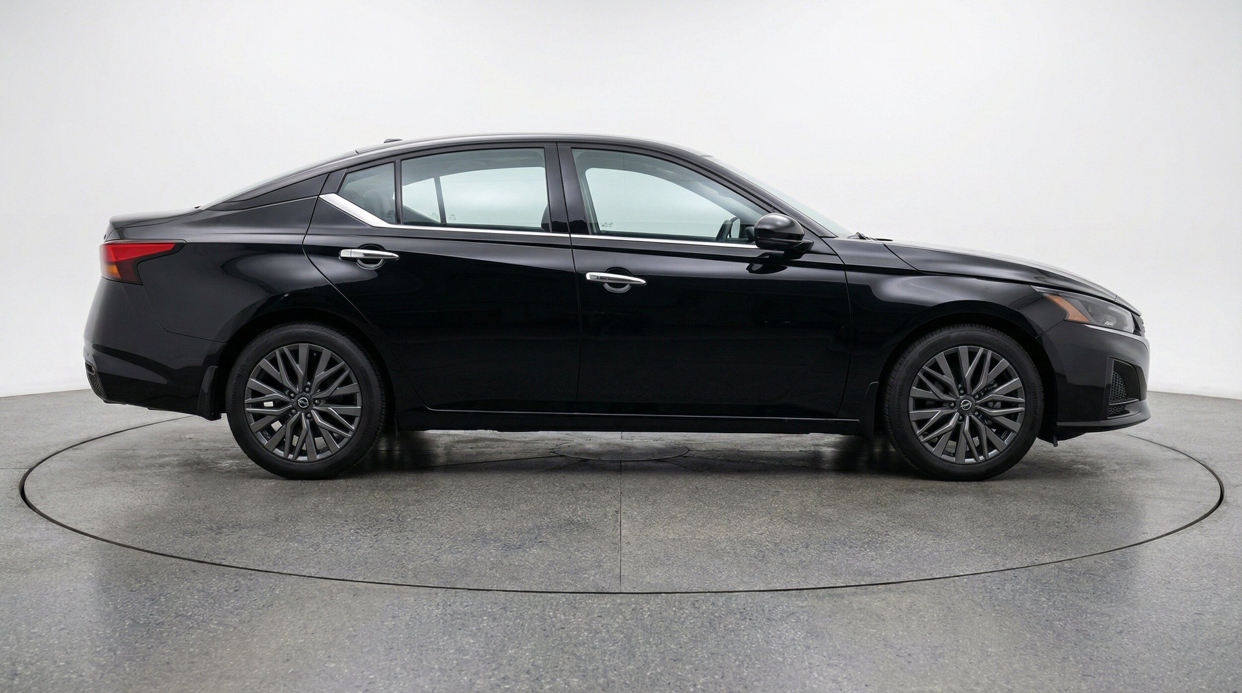 Thumbnail: 2025 Nissan Altima - 11
