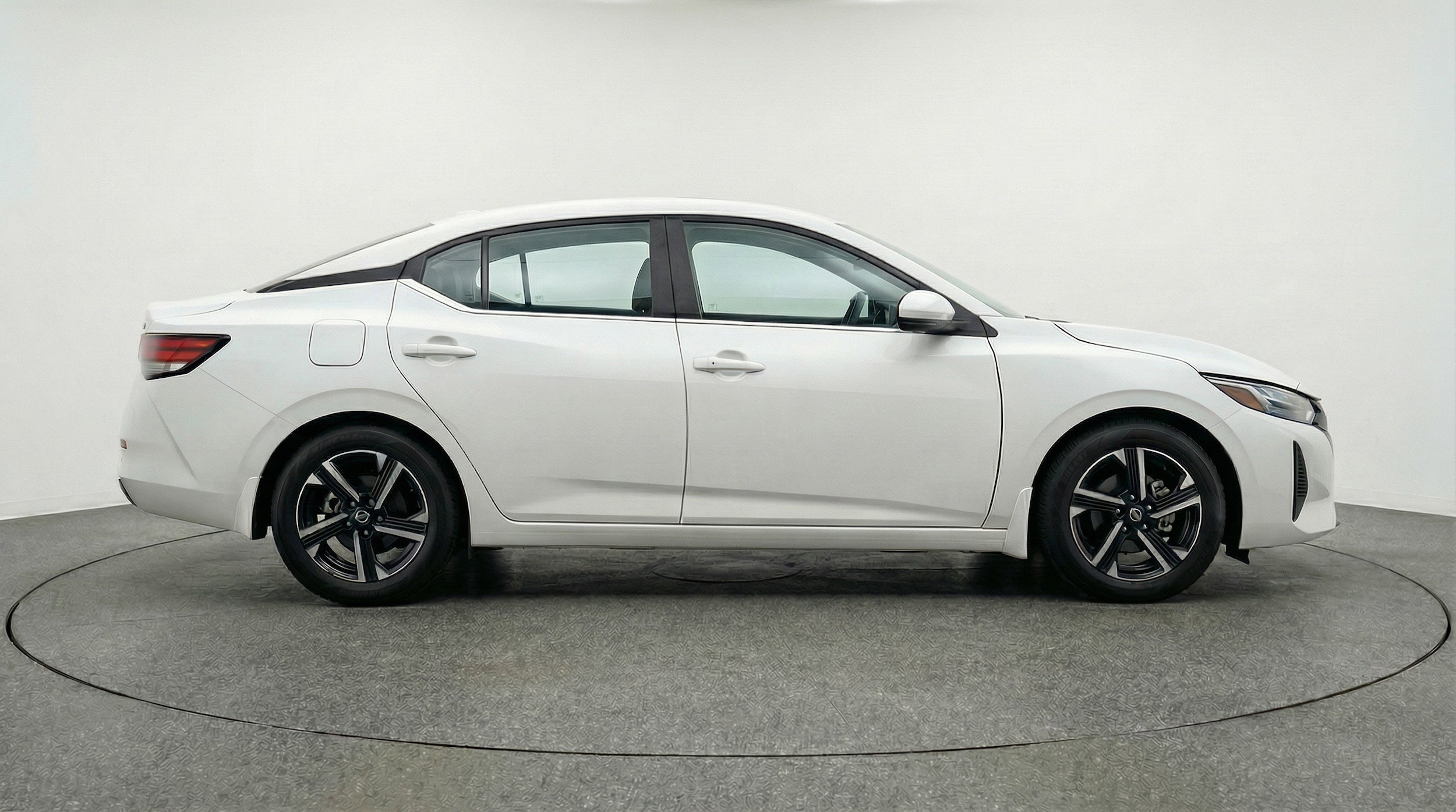 Thumbnail: 2025 Nissan Sentra - 11