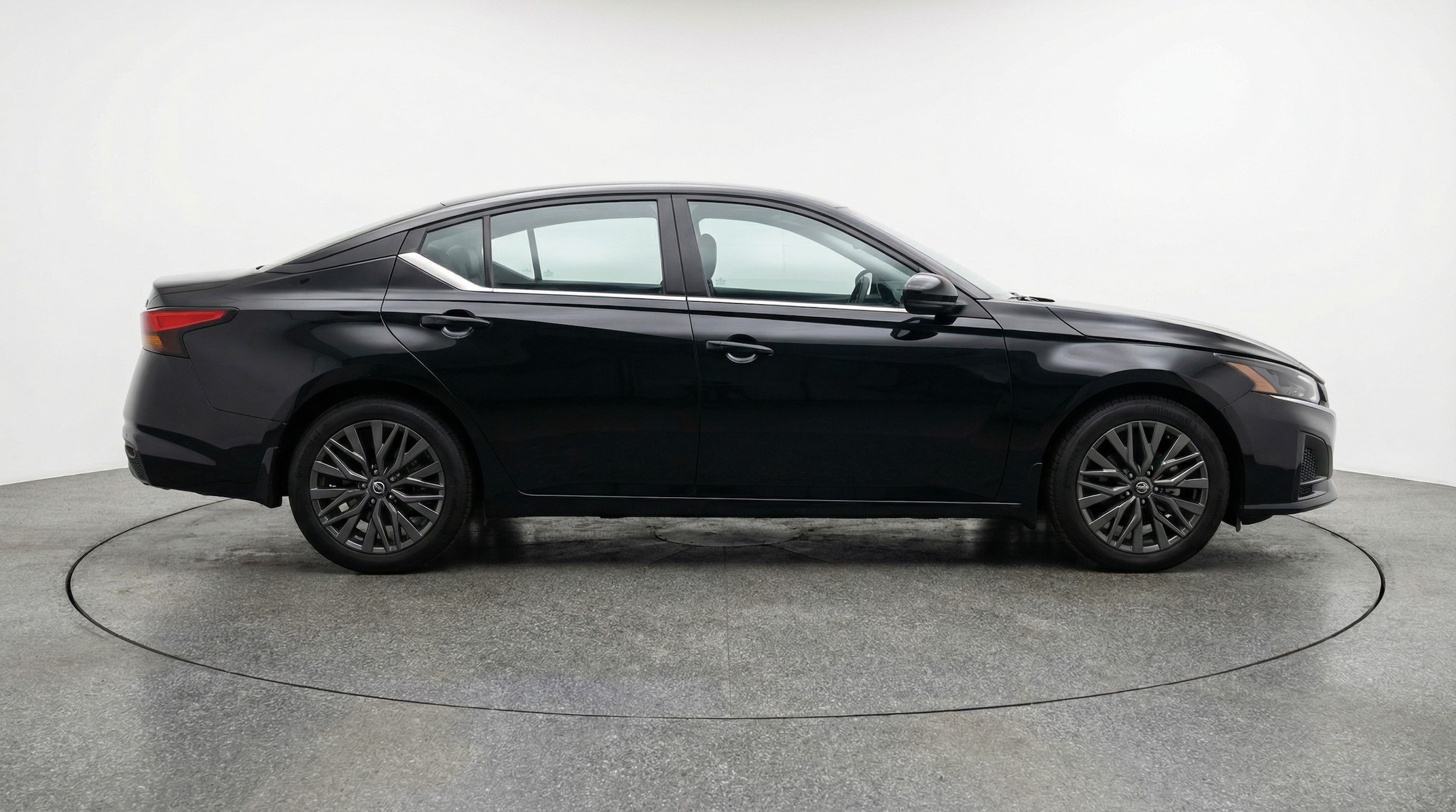 Thumbnail: 2025 Nissan Altima - 8