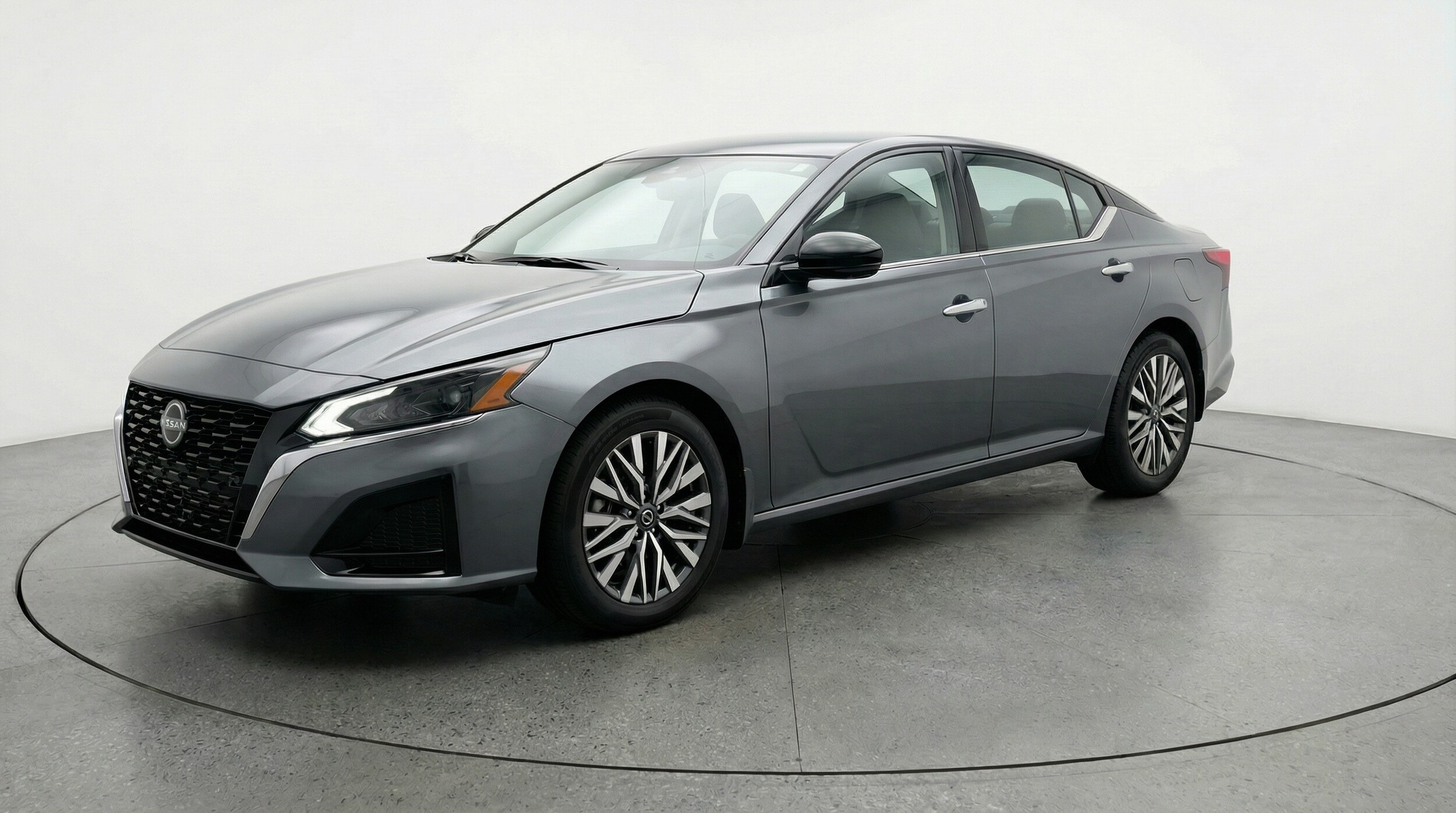 Thumbnail: 2025 Nissan Altima - 3