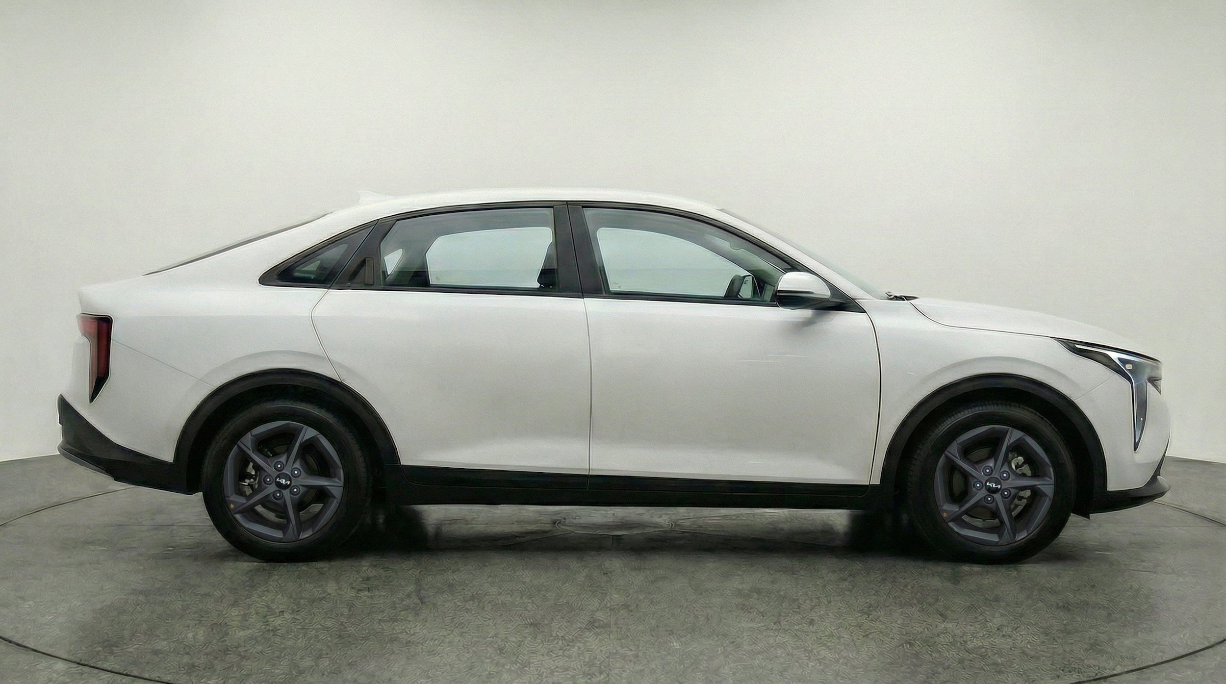 Thumbnail: 2025 Kia K4 - 10