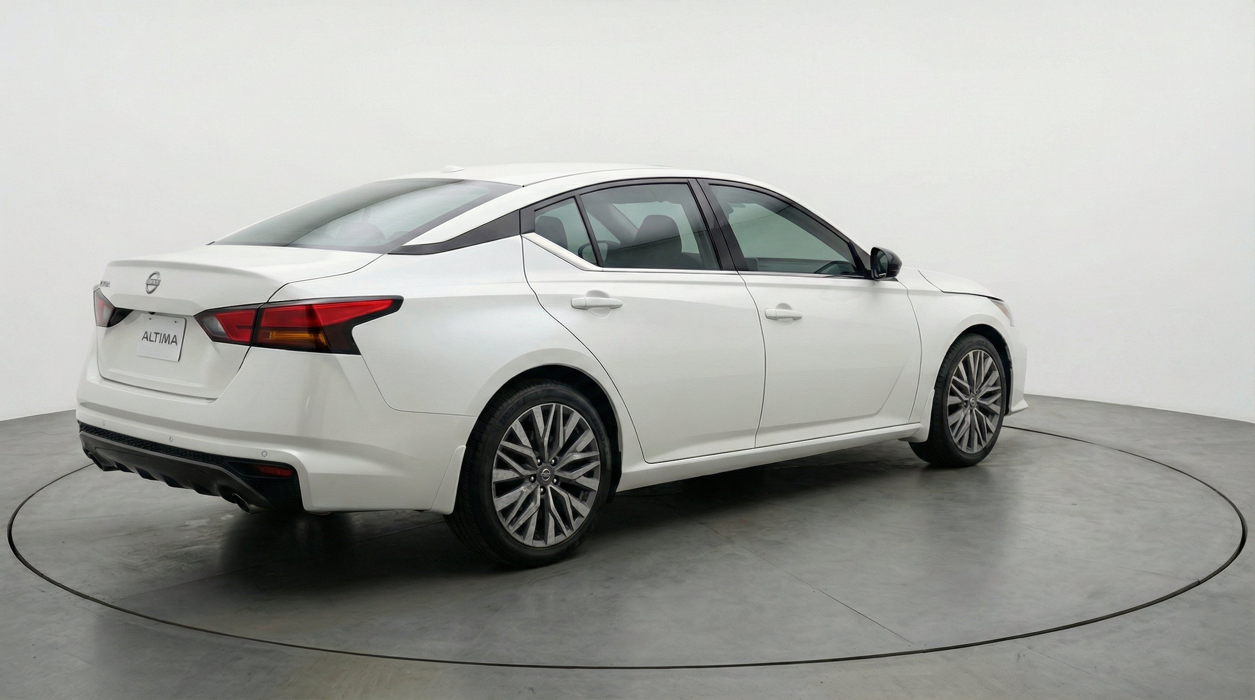 Thumbnail: 2025 Nissan Altima - 9