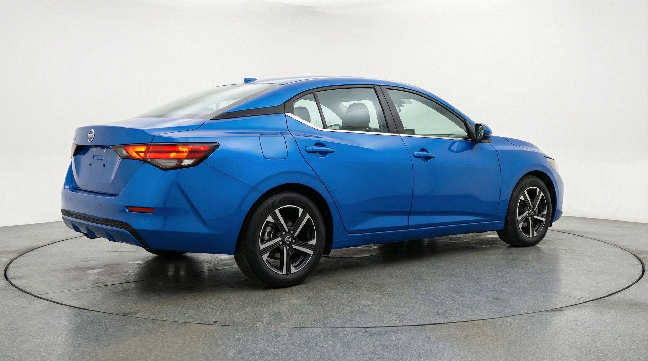 Thumbnail: 2025 Nissan Sentra - 9
