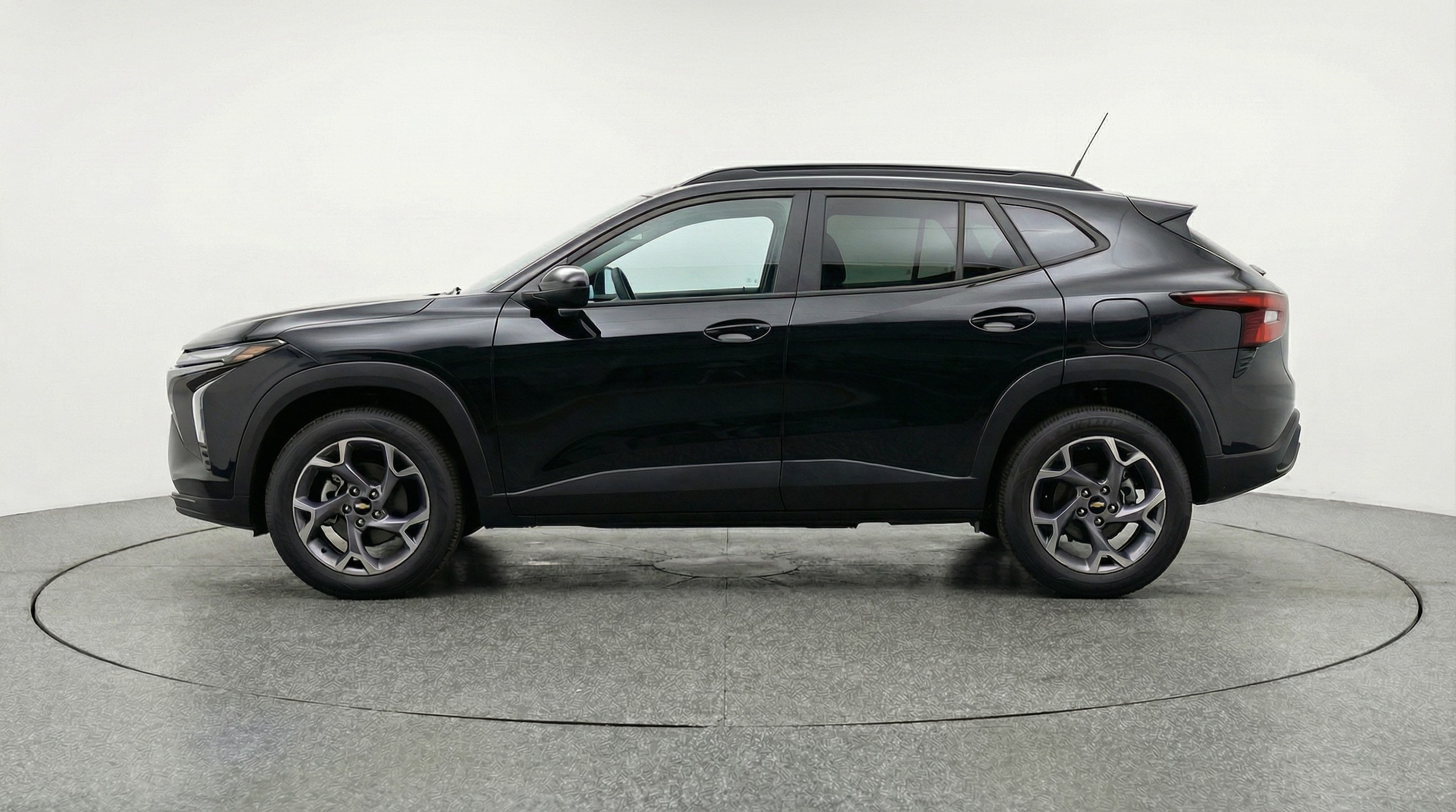 Thumbnail: 2025 Chevrolet Trax - 4