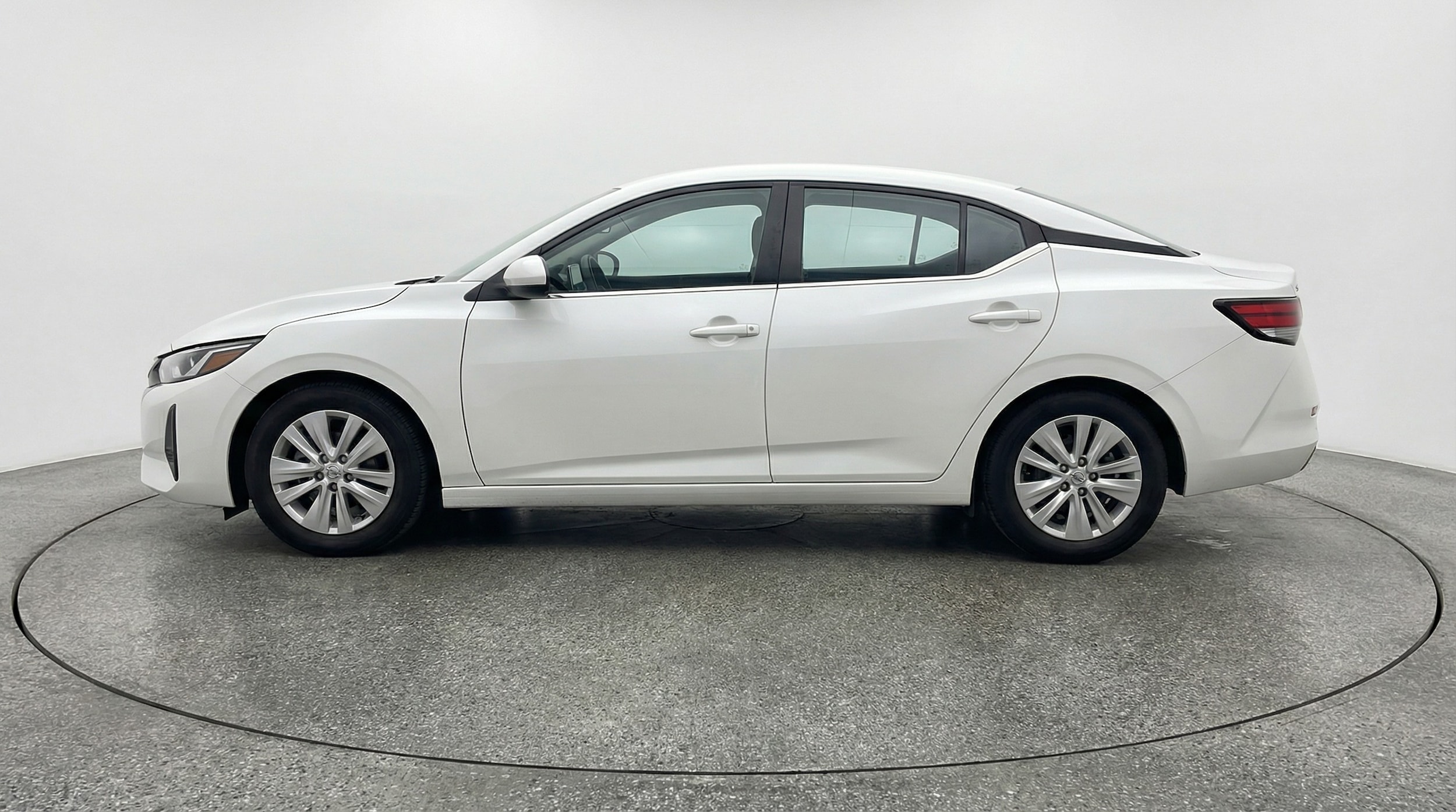 Thumbnail: 2025 Nissan Sentra - 4