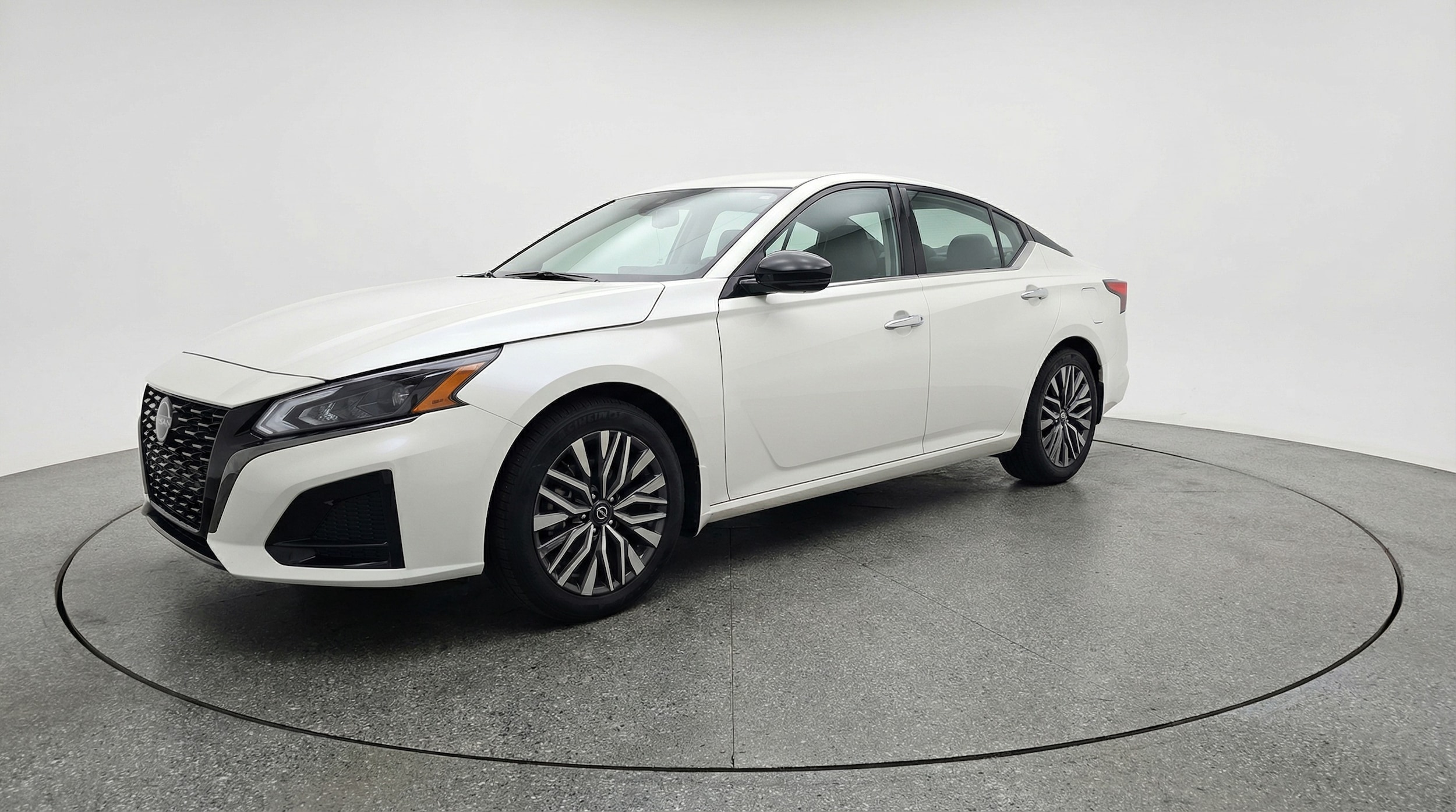 Thumbnail: 2025 Nissan Altima - 3