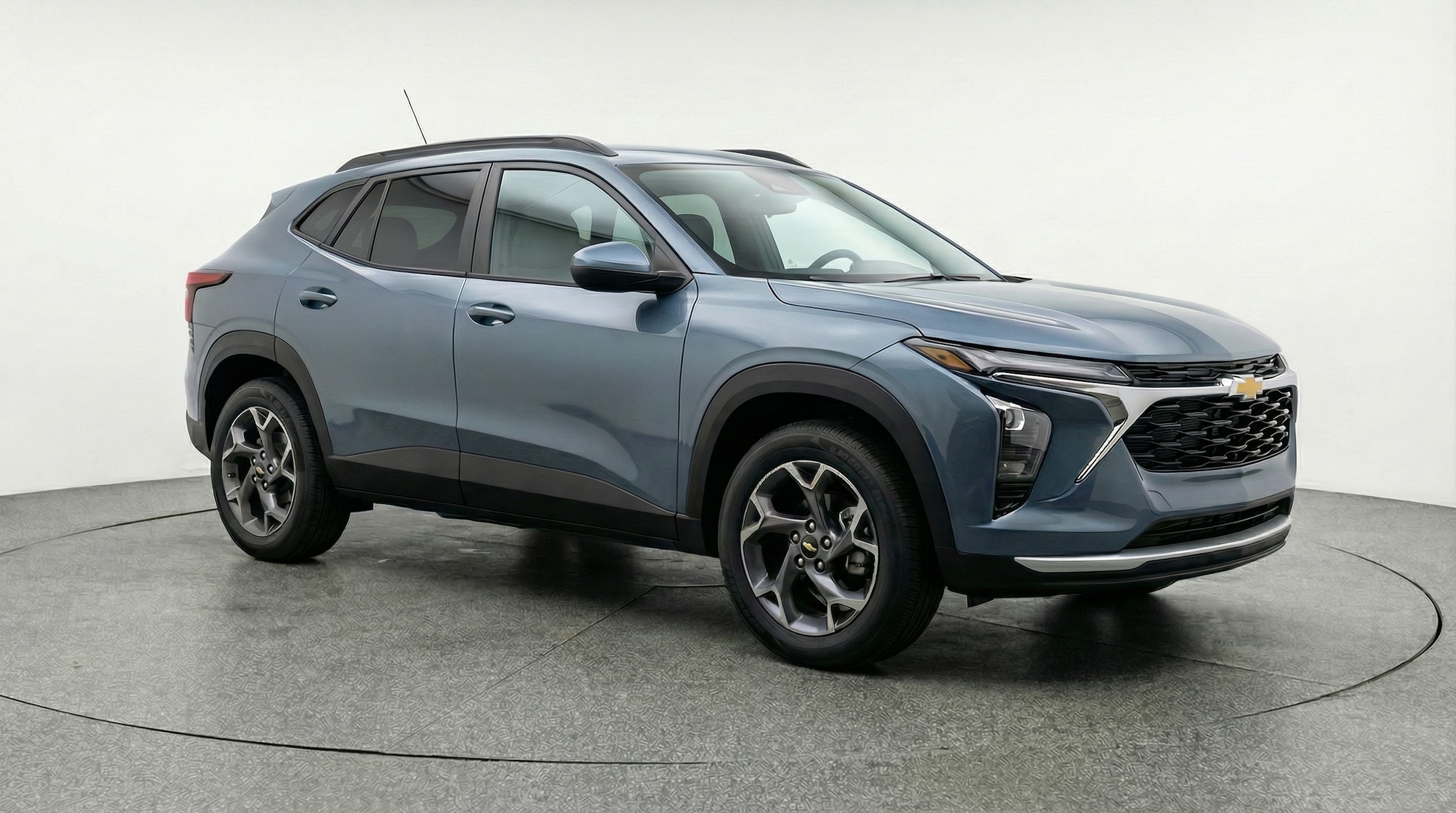 Thumbnail: 2025 Chevrolet Trax - 1