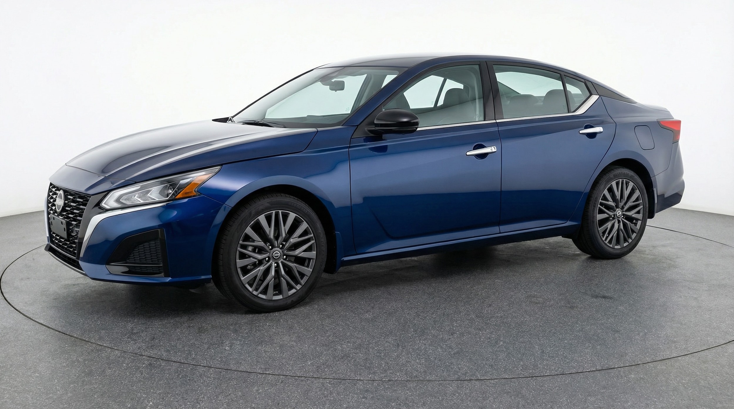 Thumbnail: 2025 Nissan Altima - 3