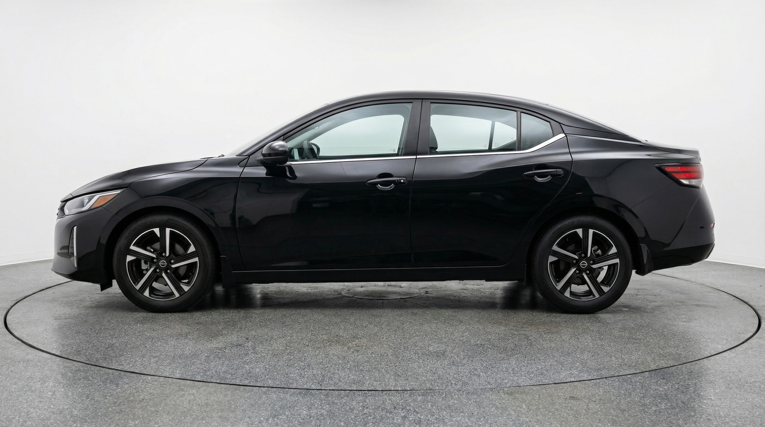 Thumbnail: 2025 Nissan Sentra - 4