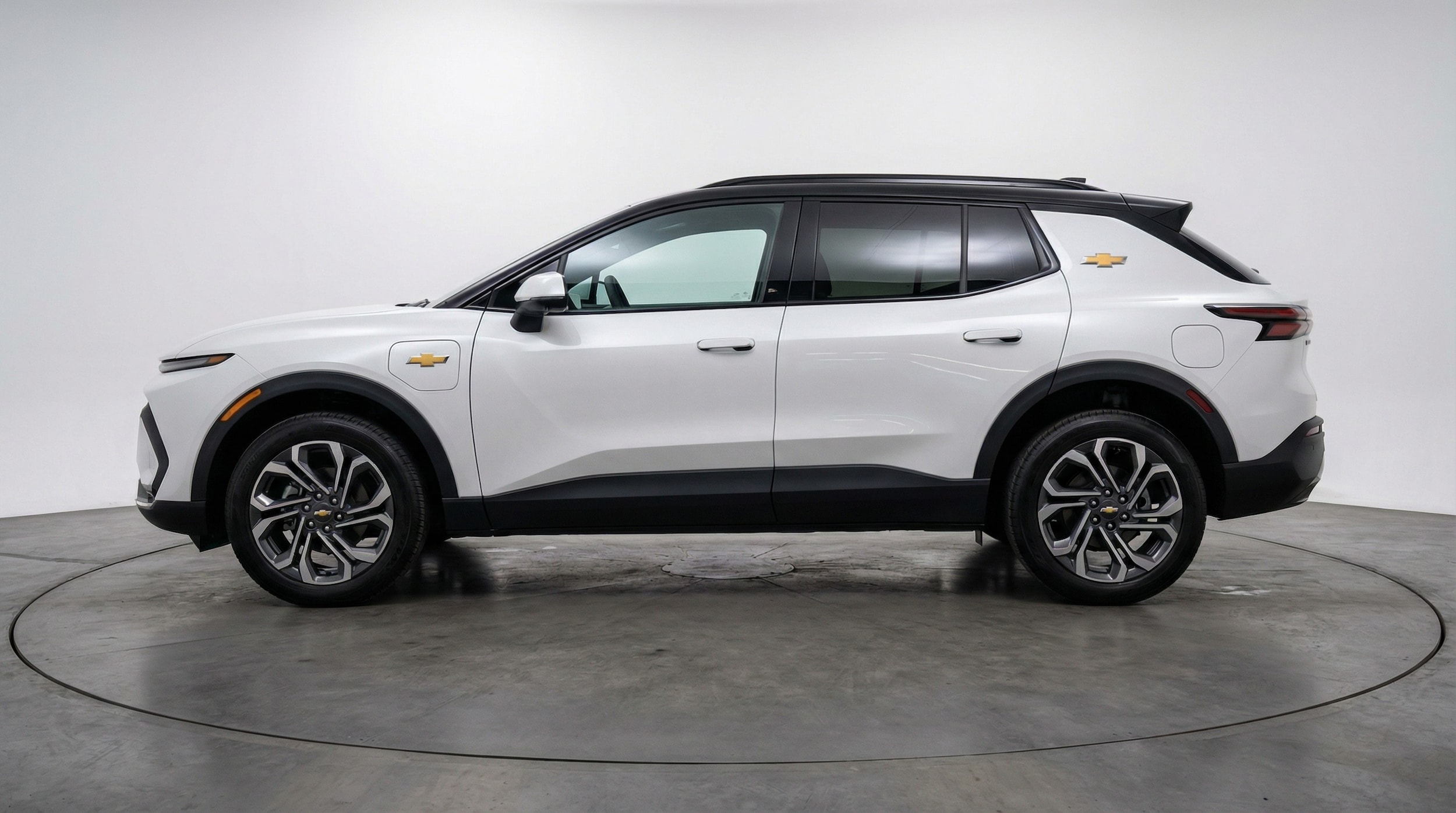 Thumbnail: 2025 Chevrolet Equinox - 4