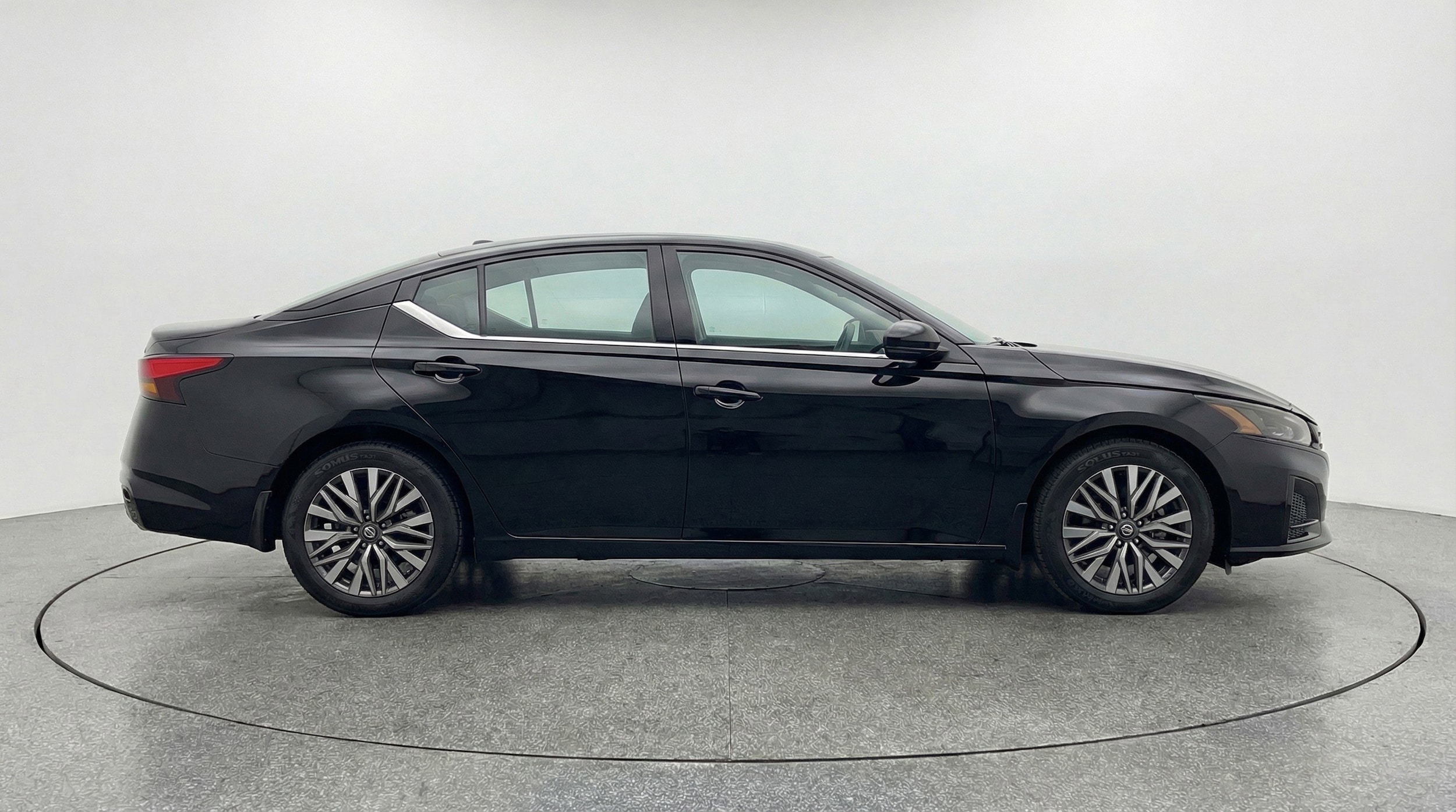 Thumbnail: 2025 Nissan Altima - 11