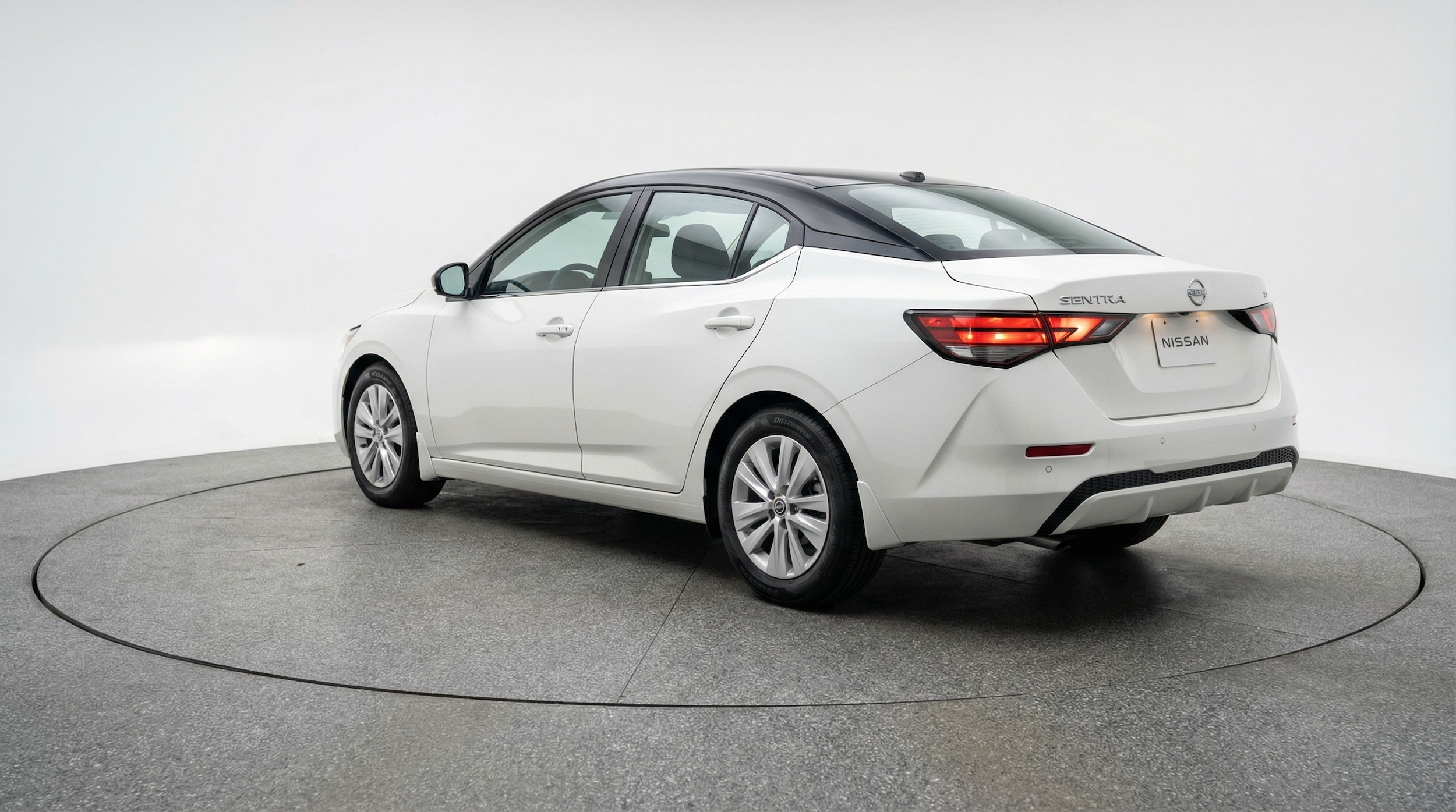 Thumbnail: 2025 Nissan Sentra - 5