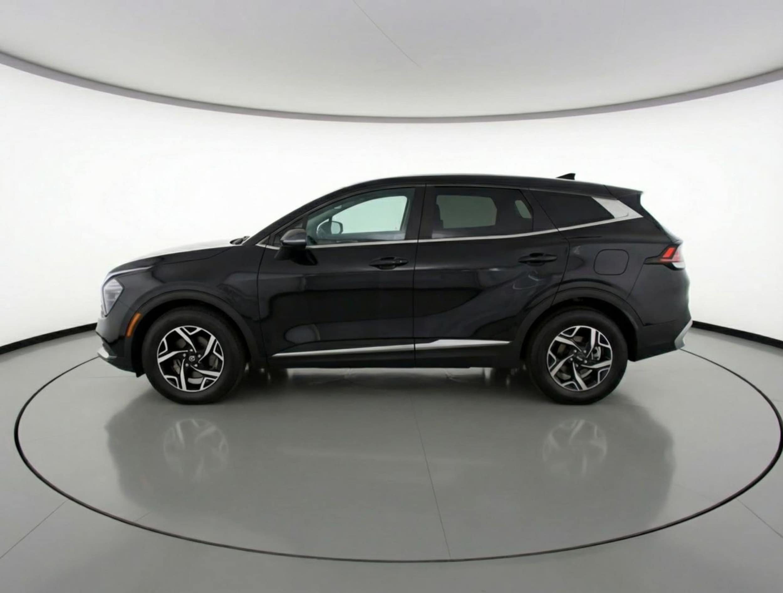 Thumbnail: 2025 Kia Sportage - 4