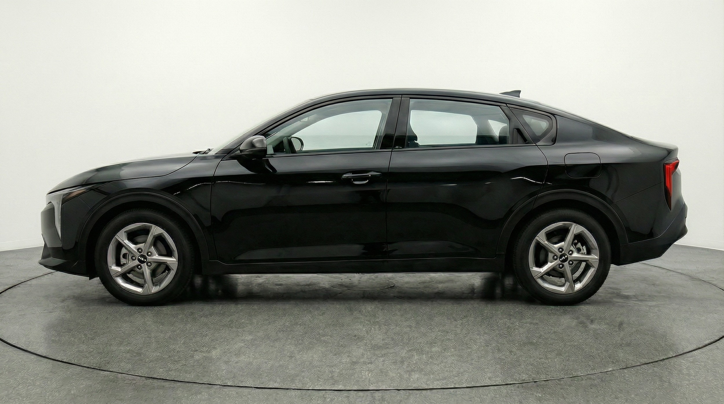 Thumbnail: 2025 Kia K4 - 4