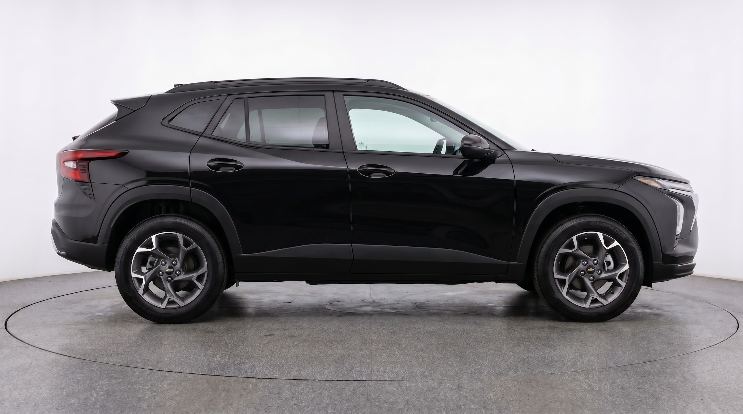 Thumbnail: 2025 Chevrolet Trax - 8