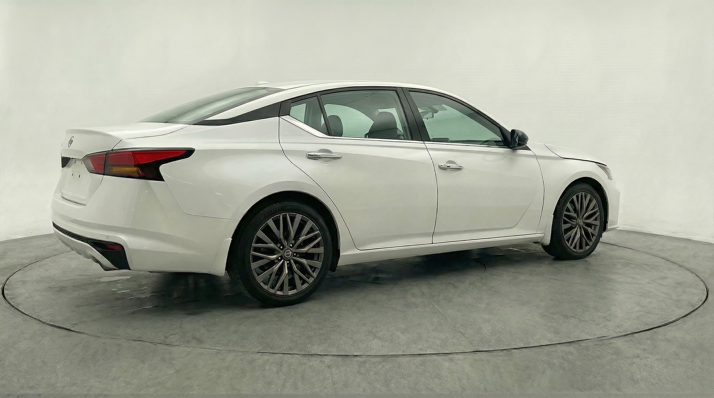 Thumbnail: 2025 Nissan Altima - 7