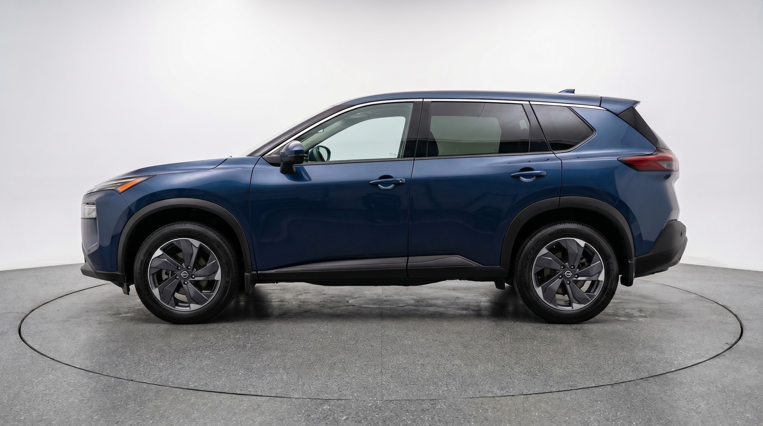 Thumbnail: 2025 Nissan Rogue - 4