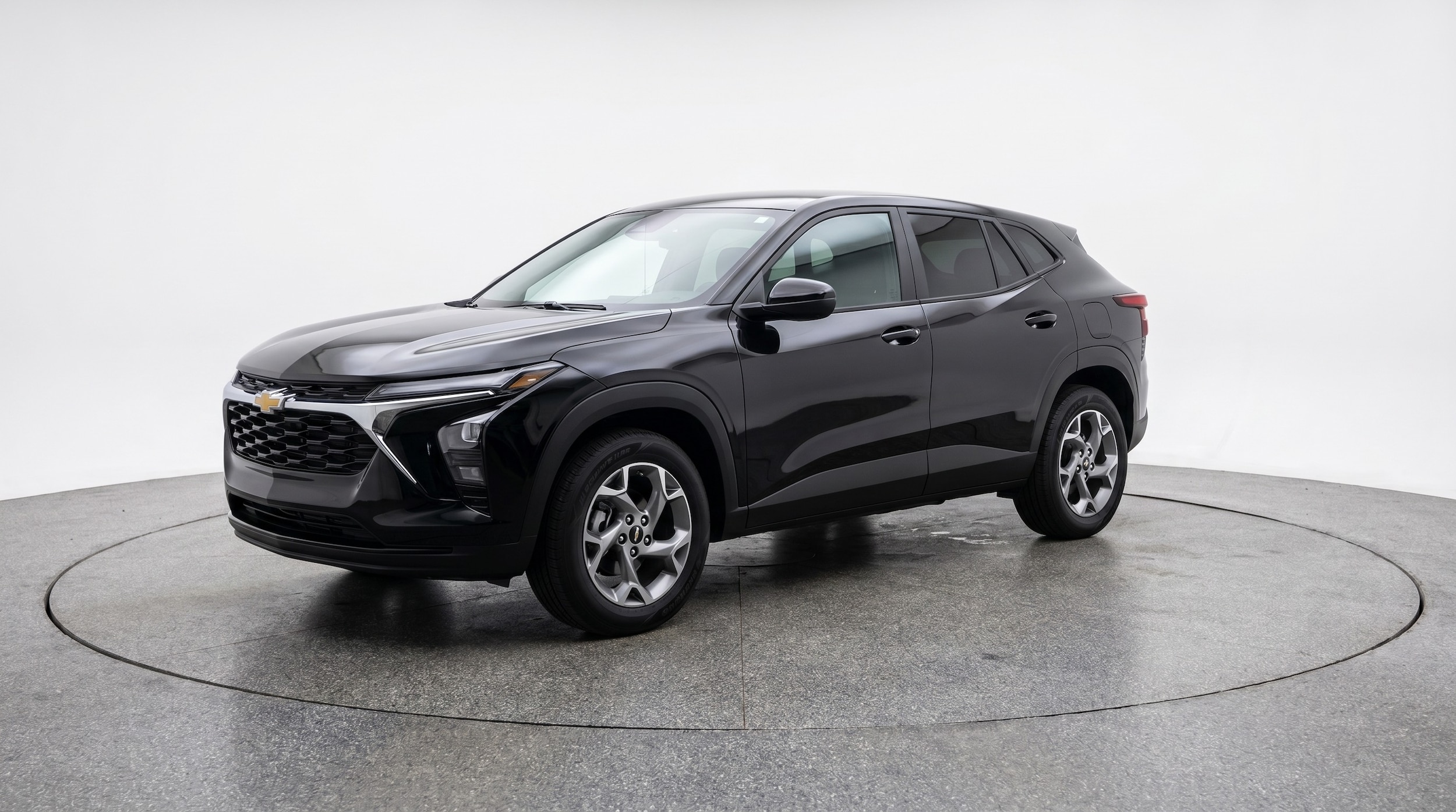 Thumbnail: 2025 Chevrolet Trax - 3