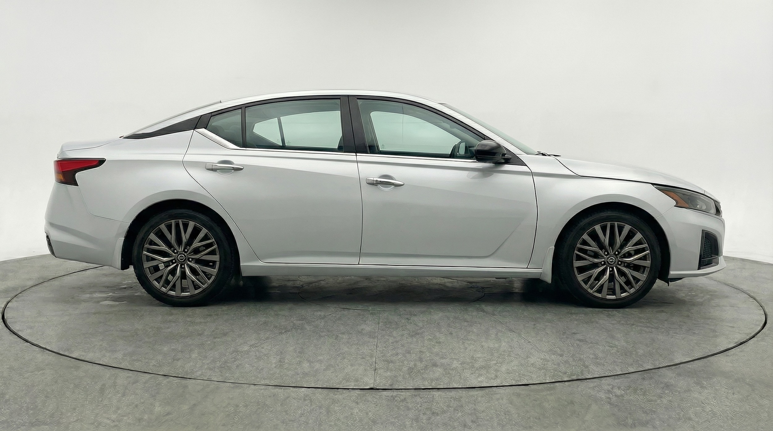 Thumbnail: 2025 Nissan Altima - 8