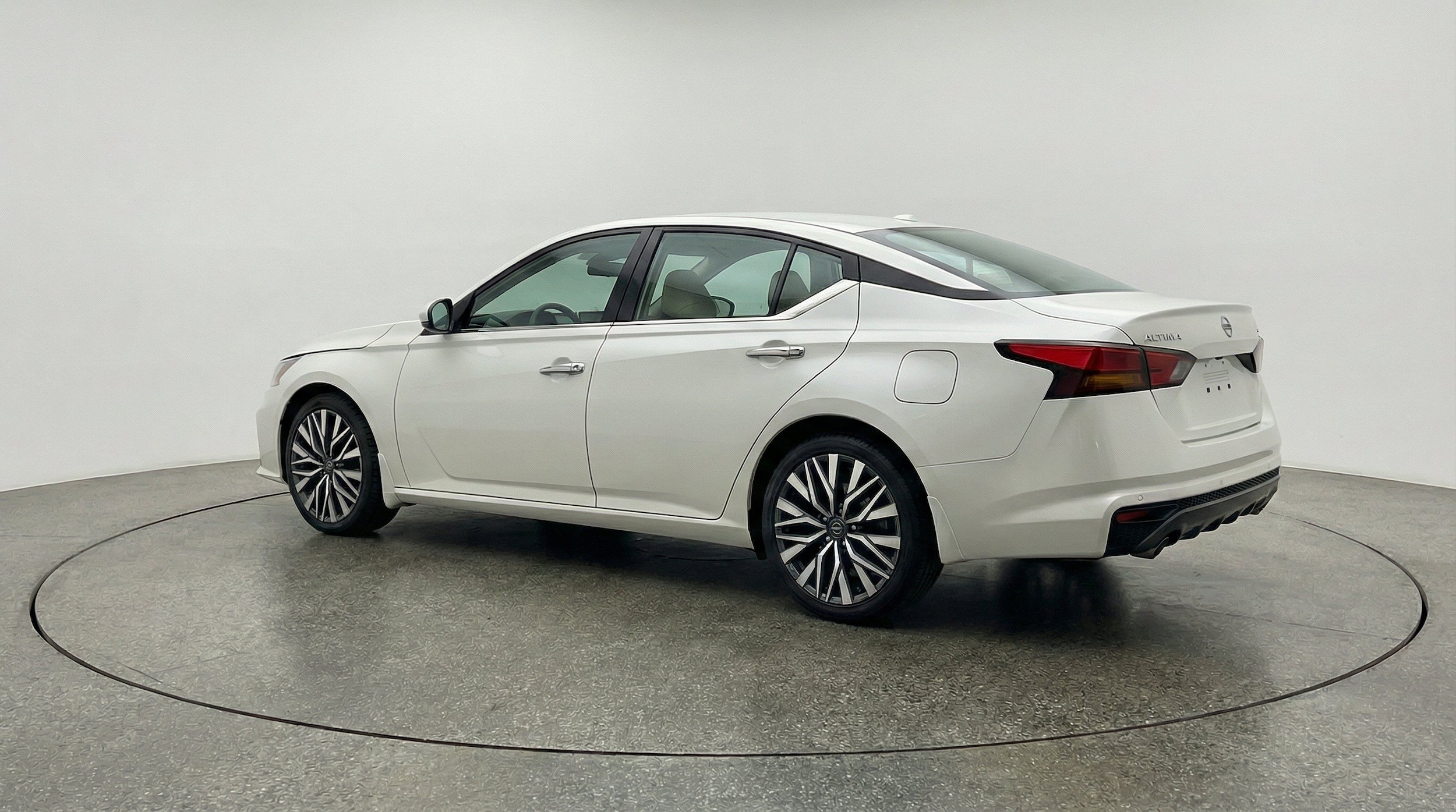 Thumbnail: 2025 Nissan Altima - 6