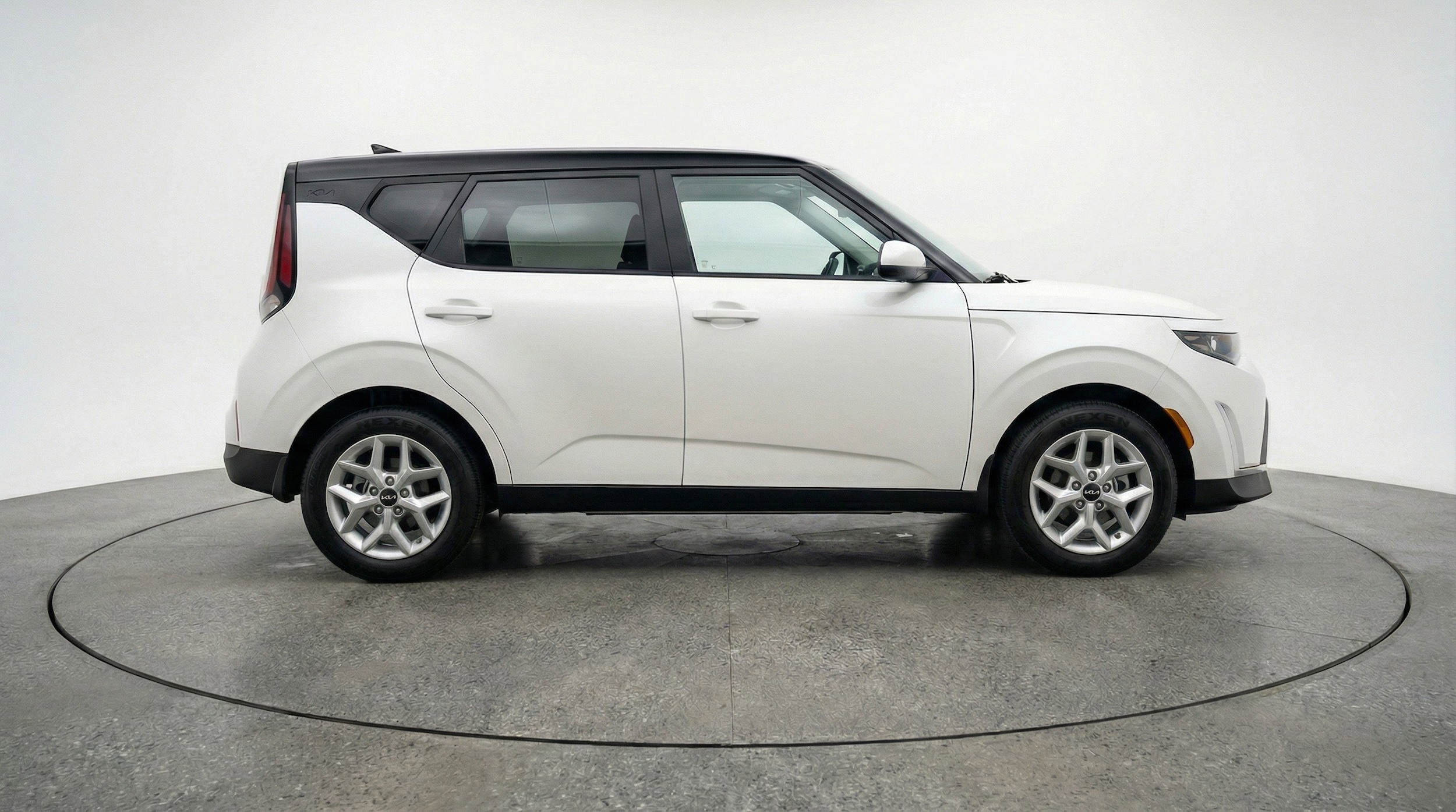 Thumbnail: 2025 Kia Soul - 11