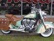 Indian Motorcycle Chief Vintage Willow Green/Ivory Cream