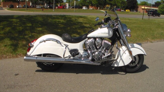 2017 Indian Classic, Pearl White, 49ST MotorCycle