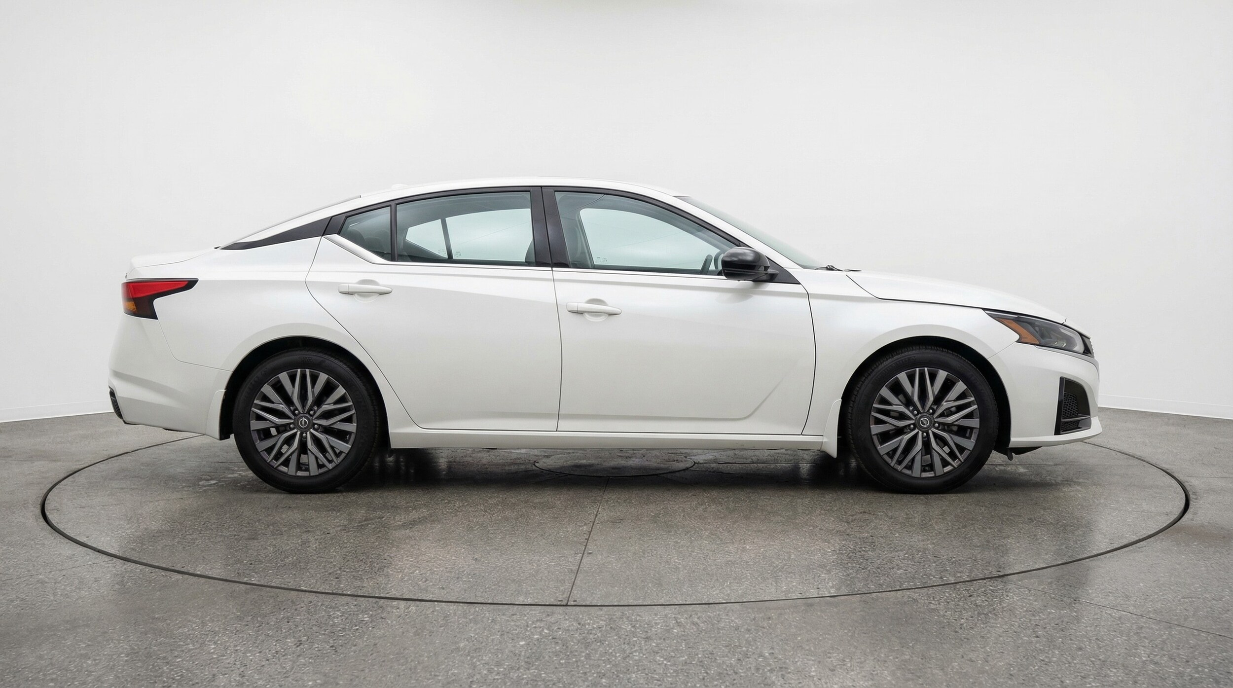 Thumbnail: 2025 Nissan Altima - 8