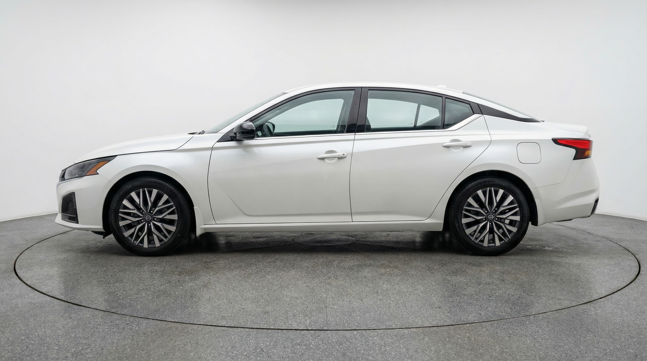 Thumbnail: 2025 Nissan Altima - 4