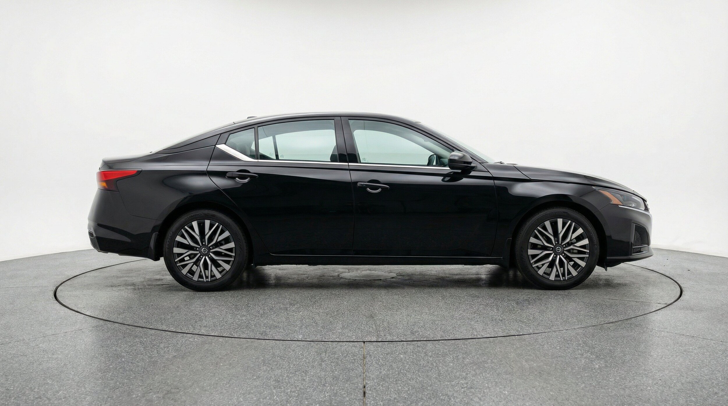 Thumbnail: 2025 Nissan Altima - 11