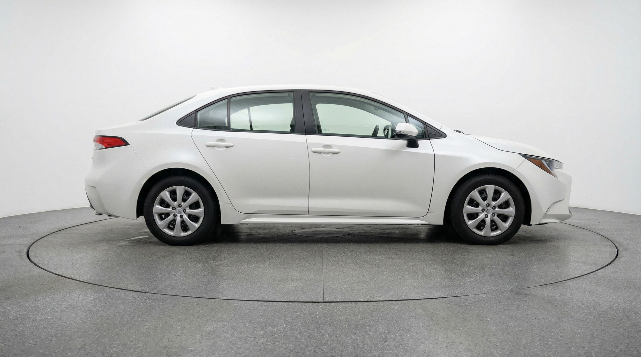 Thumbnail: 2025 Toyota Corolla - 8