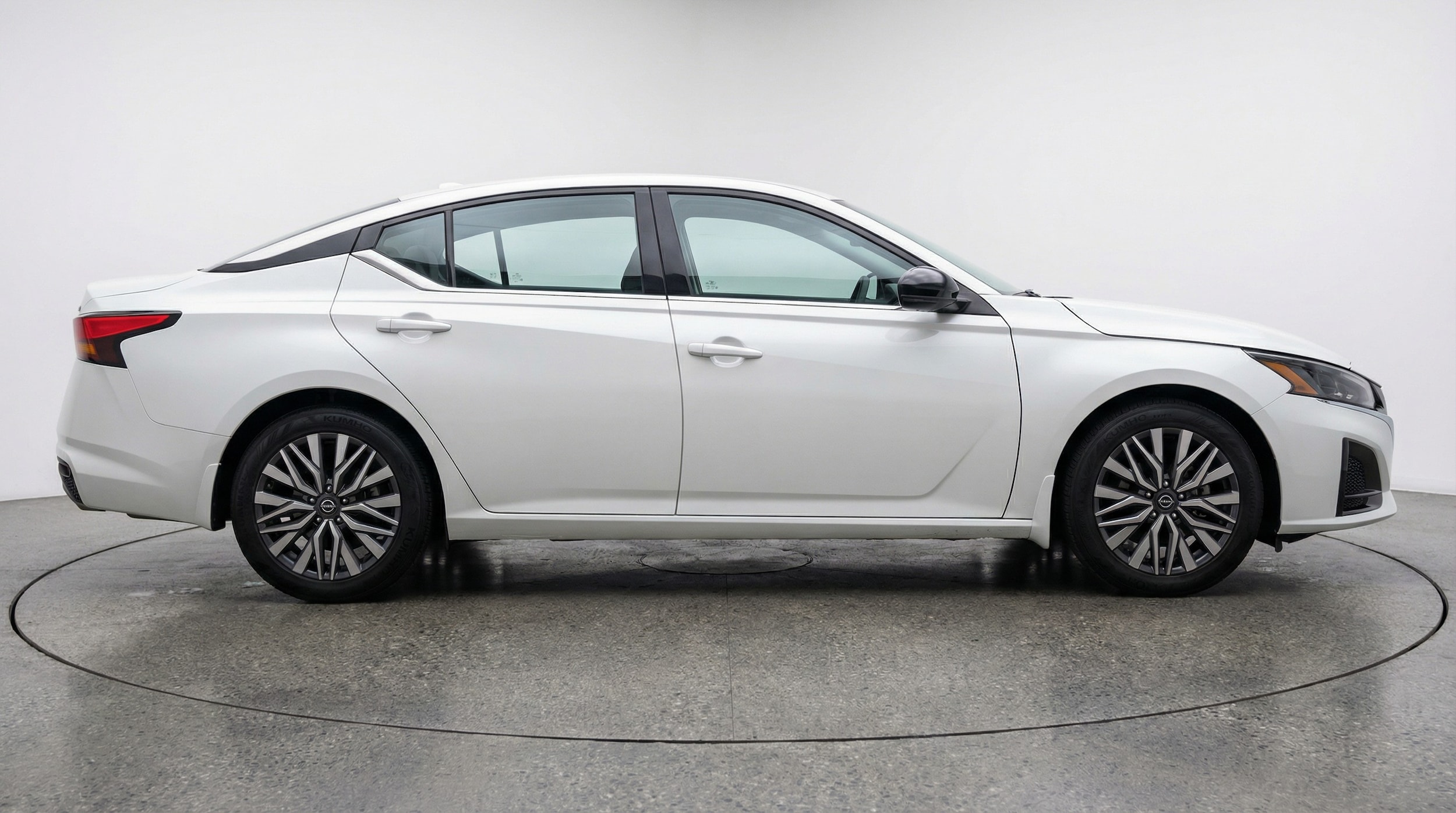 Thumbnail: 2025 Nissan Altima - 8