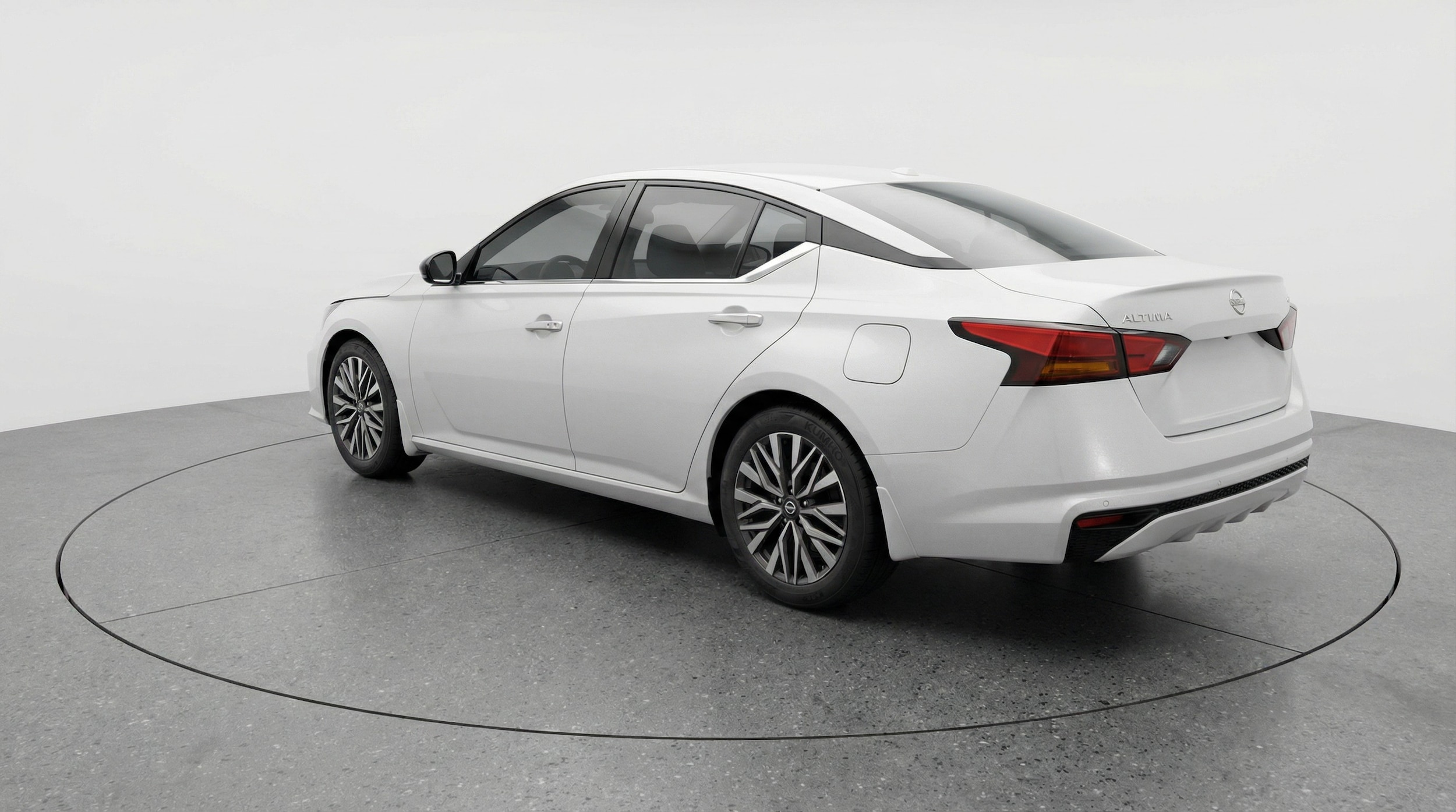 Thumbnail: 2025 Nissan Altima - 5