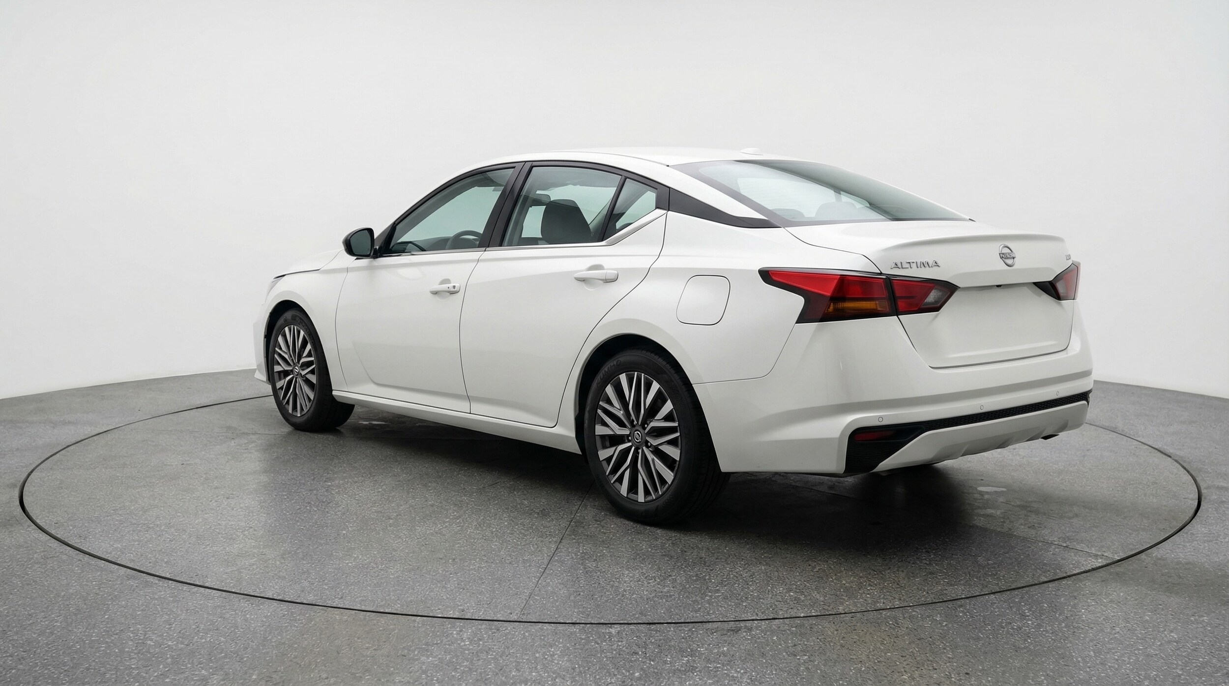 Thumbnail: 2025 Nissan Altima - 5