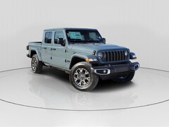 2026 Jeep Gladiator SAHARA 4X4 Pickup