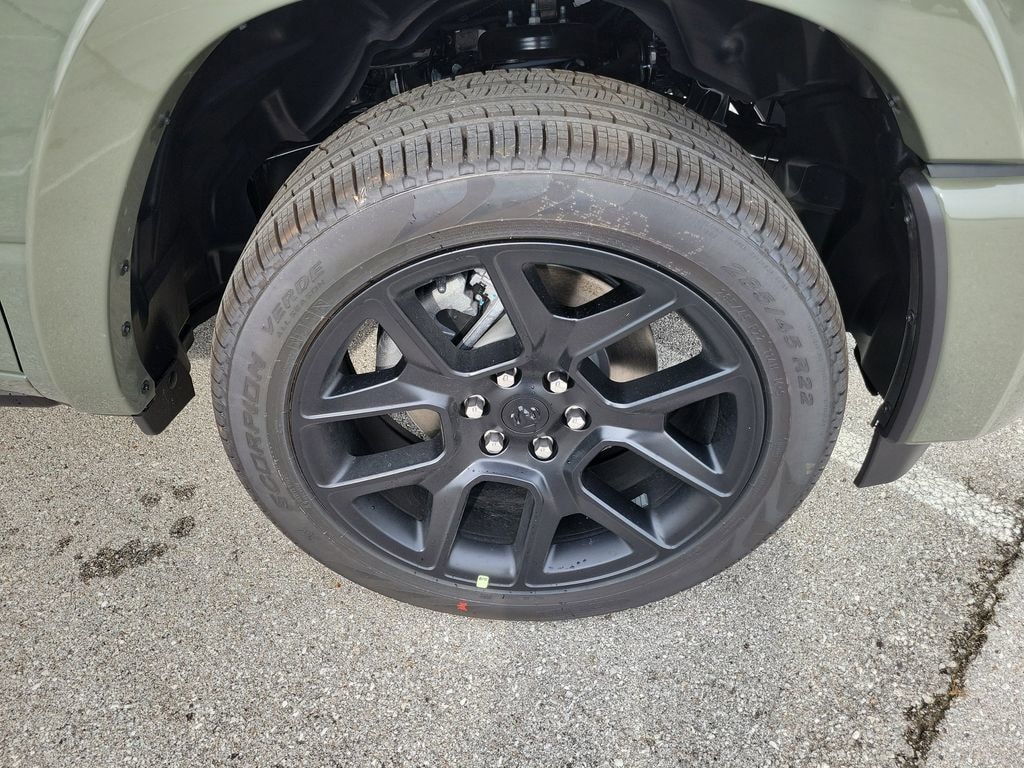 New 2026 Ram 1500 LARAMIE CREW CAB 4X4 5'7 BOX Pickup